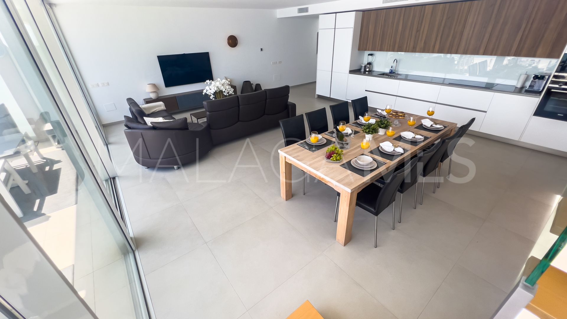 Atico duplex for sale in Benalmadena with 4 bedrooms