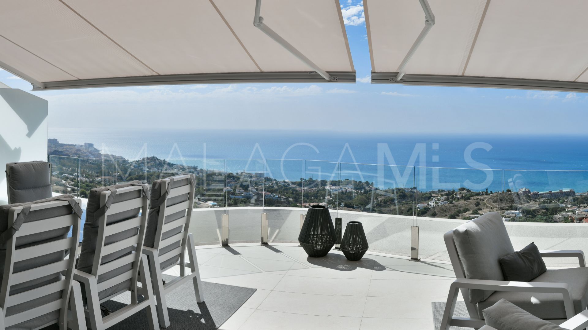 Duplex penthouse for sale in Benalmadena