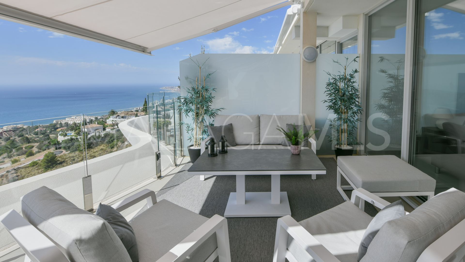 Duplex penthouse for sale in Benalmadena