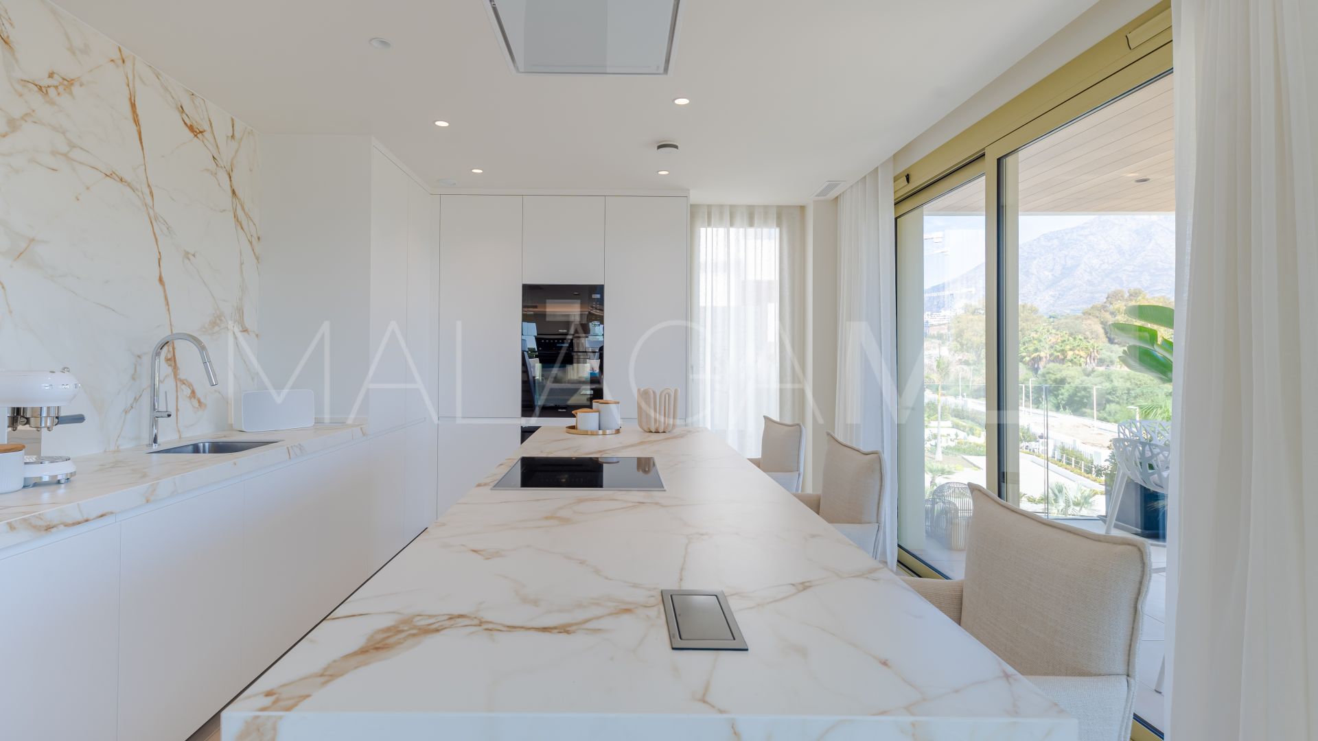 Duplex penthouse for sale in Benalús