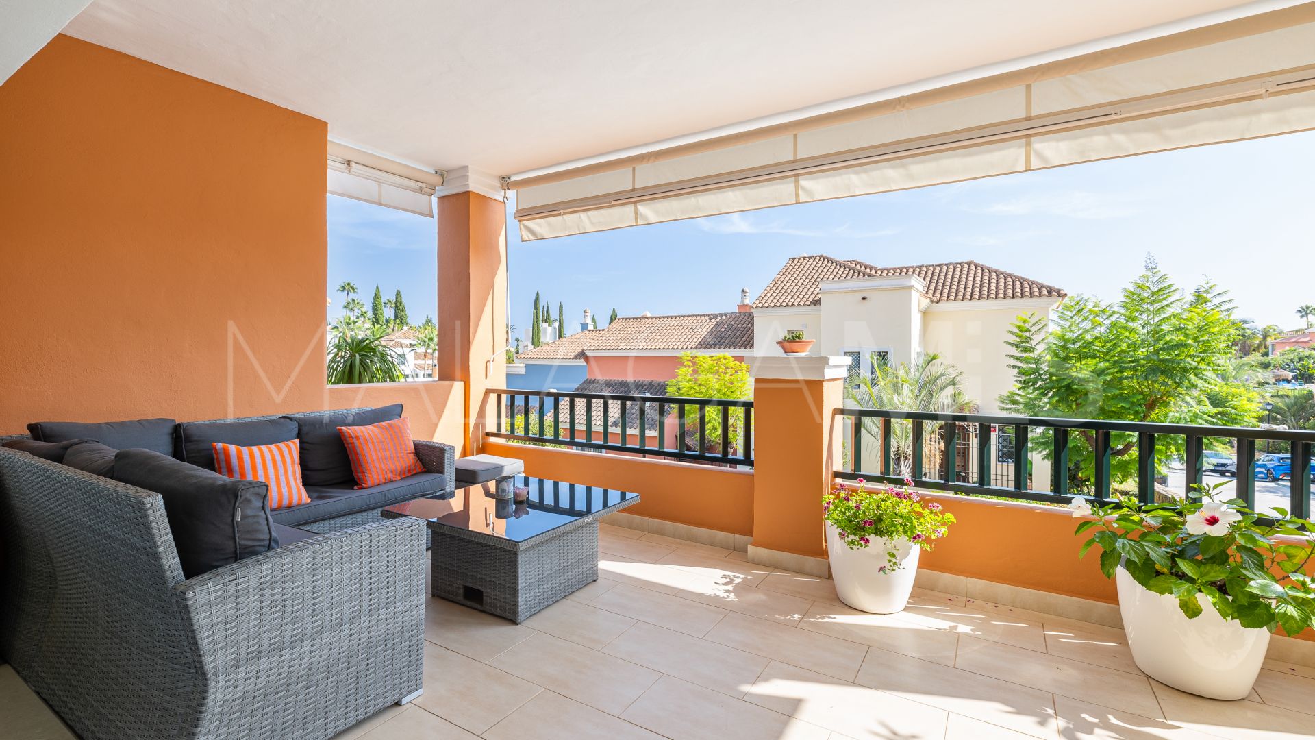 Nueva Andalucia, adosado for sale with 4 bedrooms