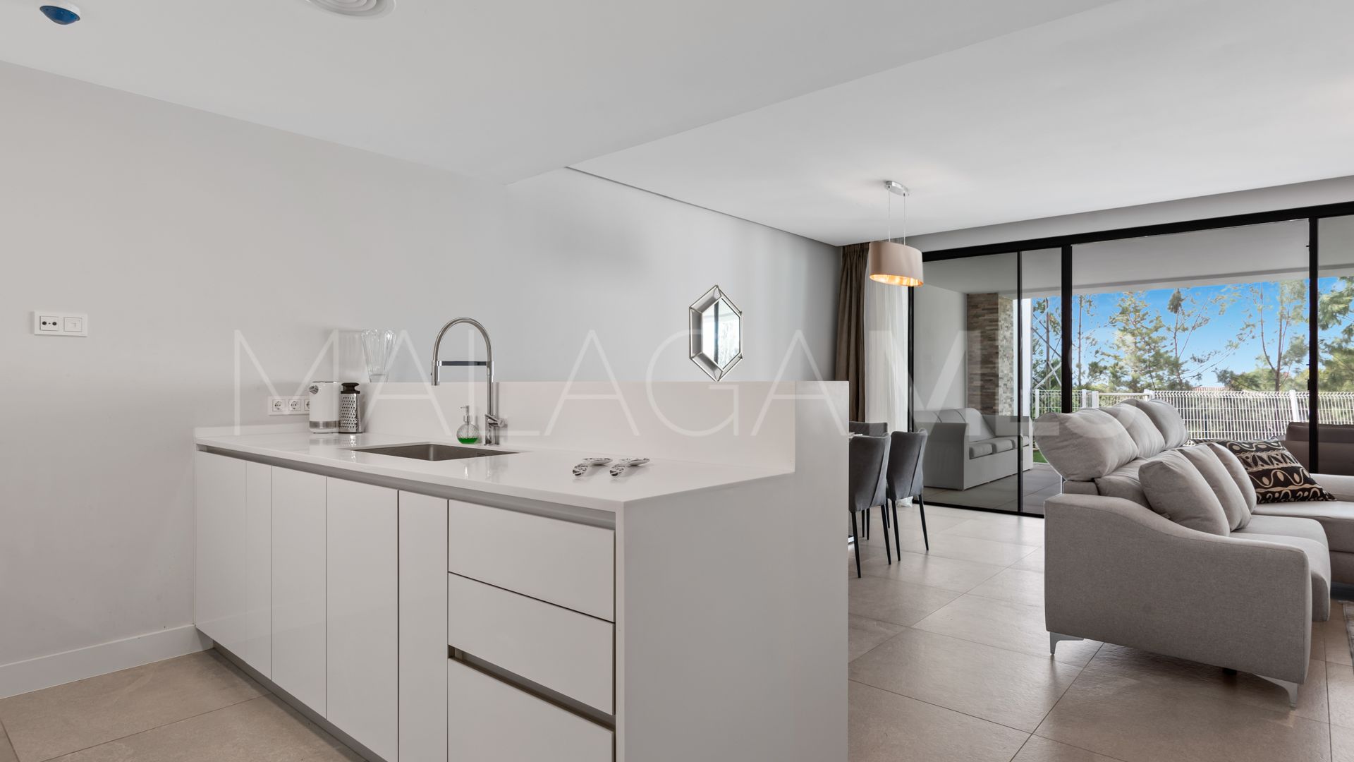 Apartamento with 3 bedrooms a la venta in Cabopino