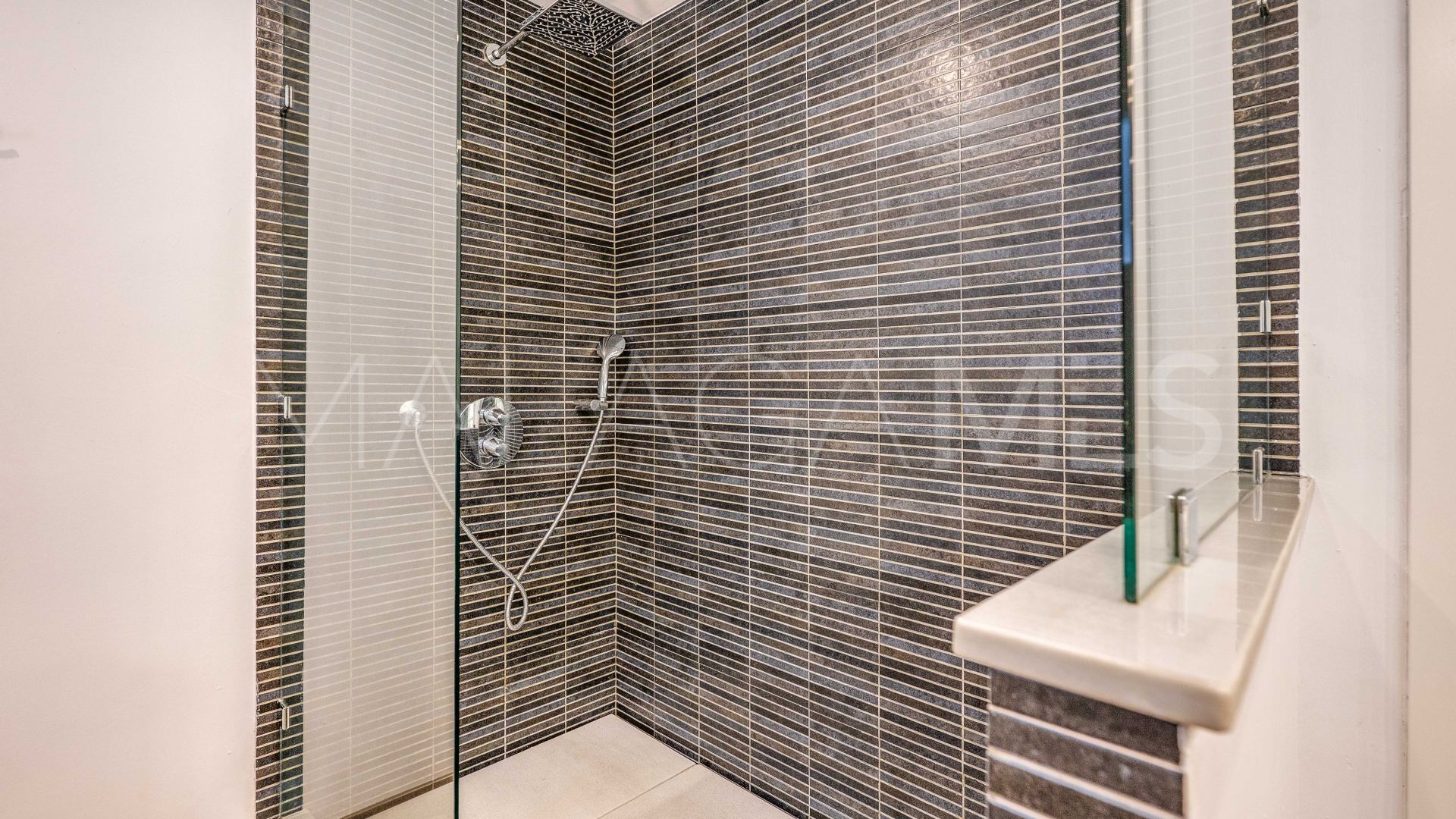 Buy apartamento planta baja de 2 bedrooms in Puente Romano II