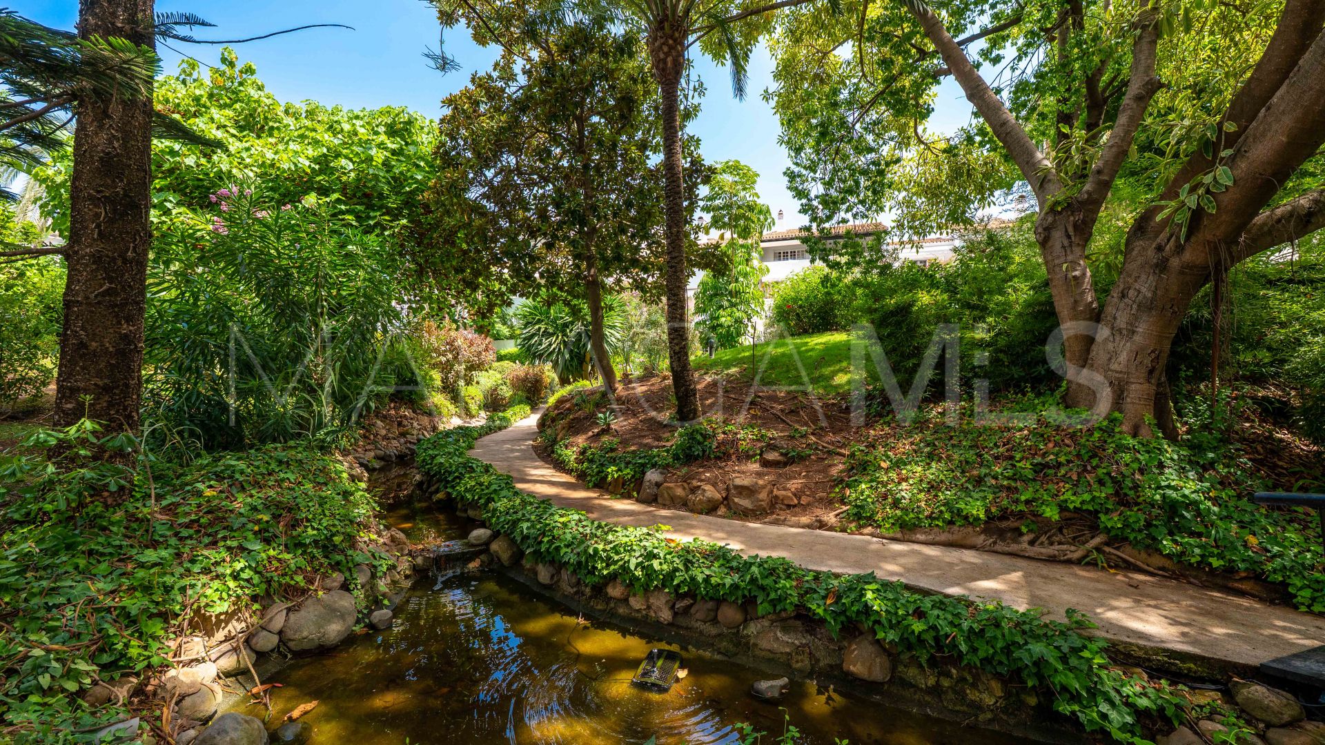 Buy apartamento planta baja de 2 bedrooms in Puente Romano II