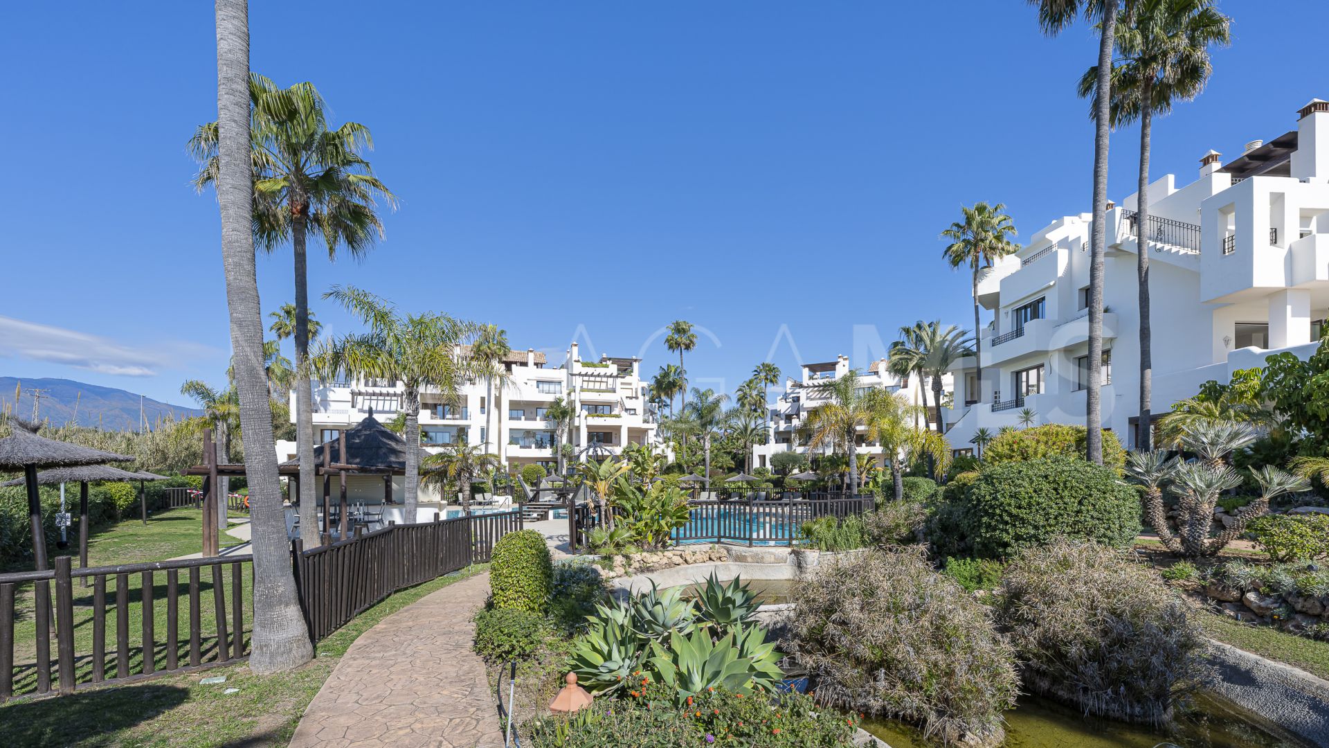Duplex penthouse for sale in Bahía del Velerín
