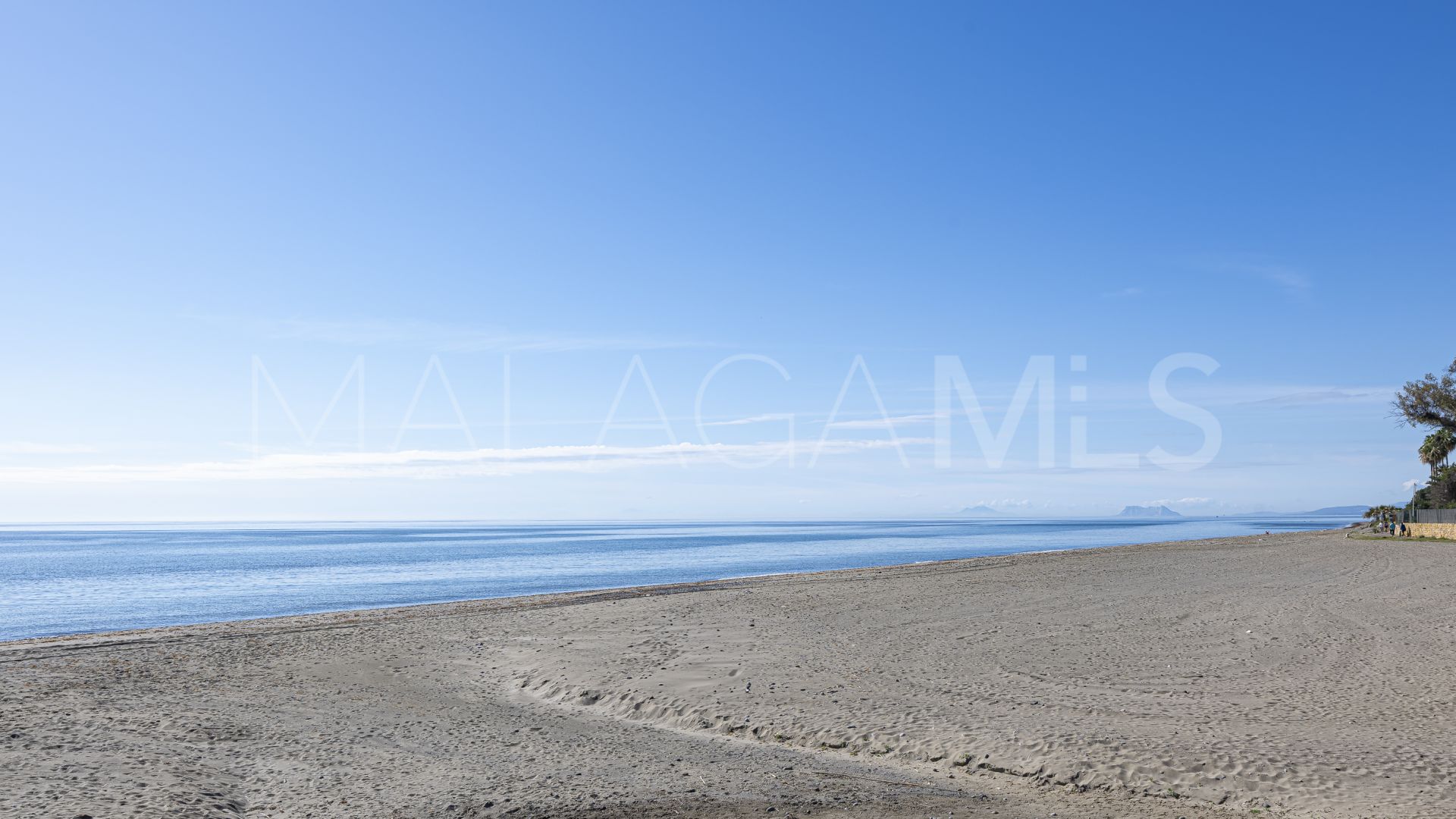 Duplex penthouse for sale in Bahía del Velerín