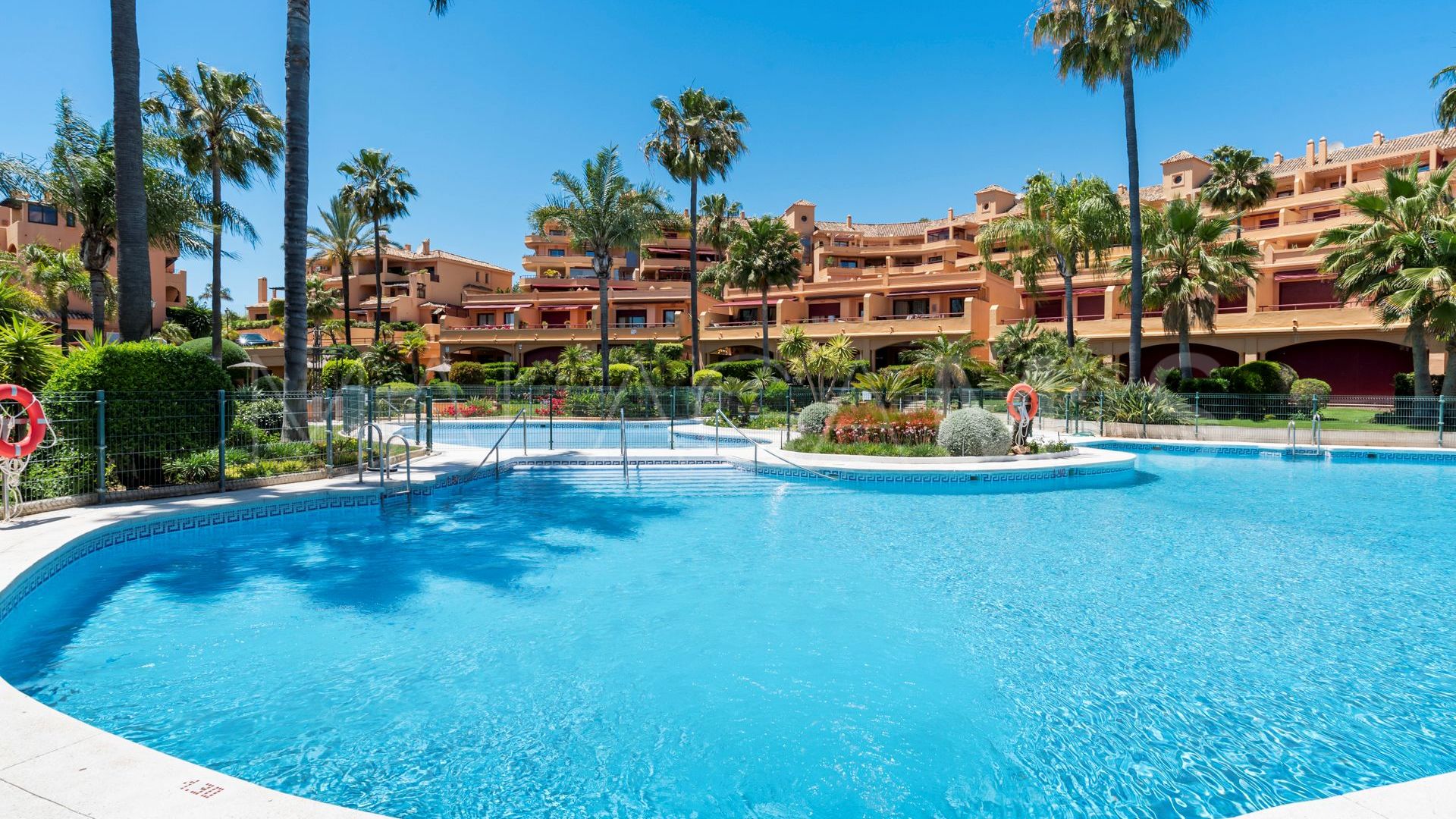 3 bedrooms ground floor apartment for sale in Estepona