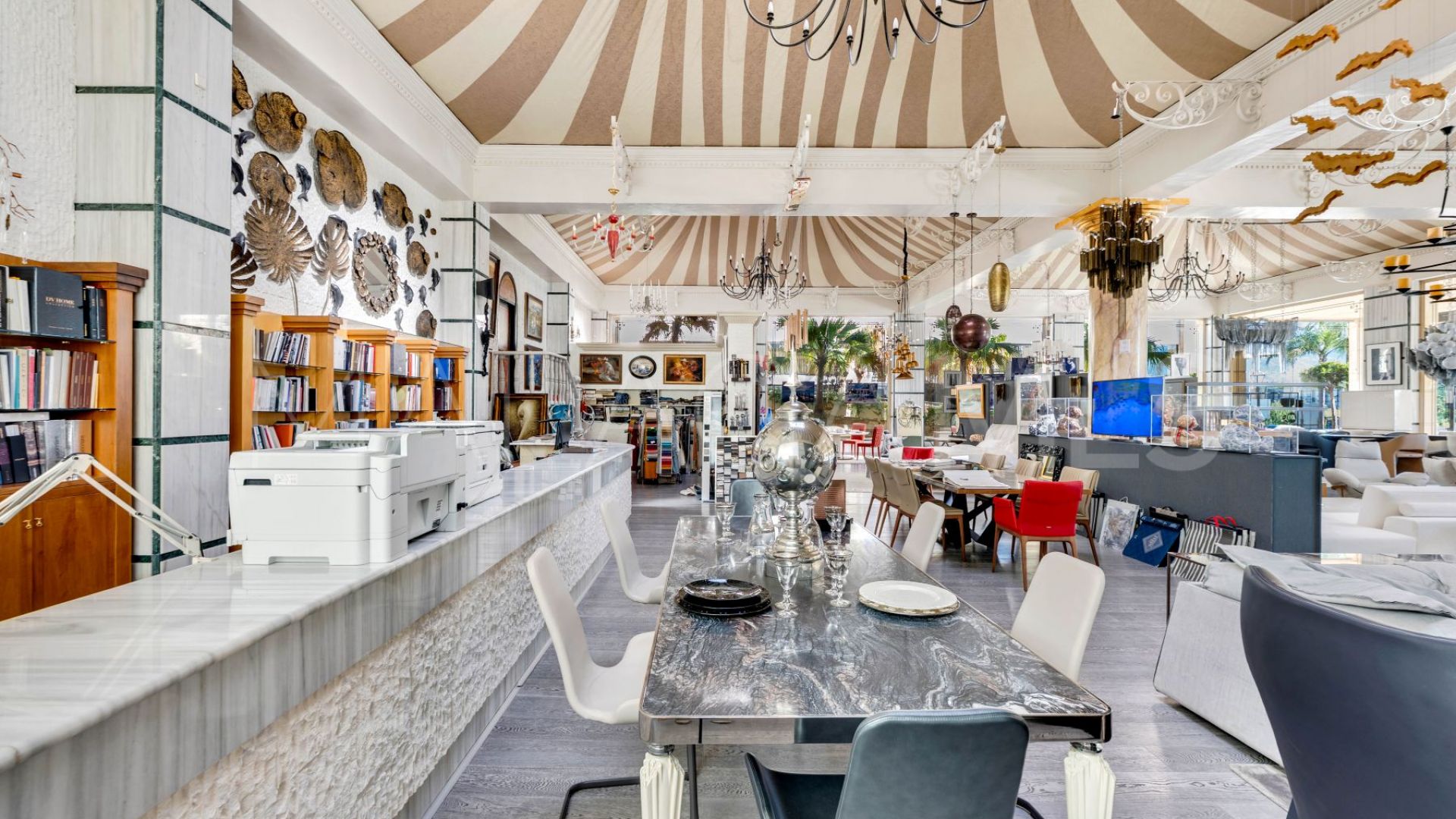 Immeuble for sale in Marbella - Puerto Banus