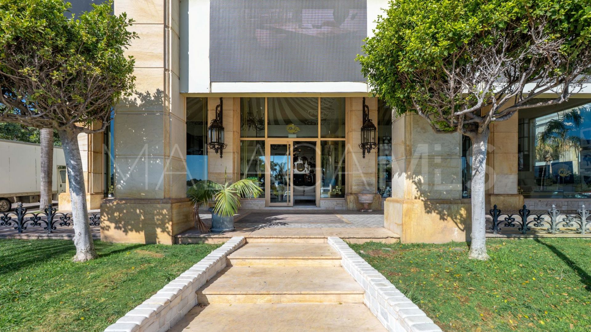 Immeuble for sale in Marbella - Puerto Banus