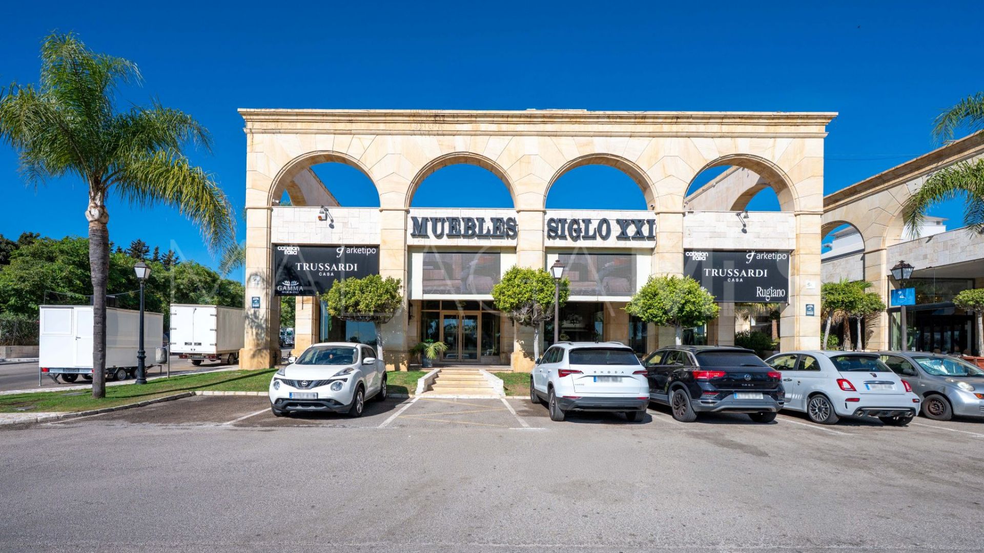 Immeuble for sale in Marbella - Puerto Banus