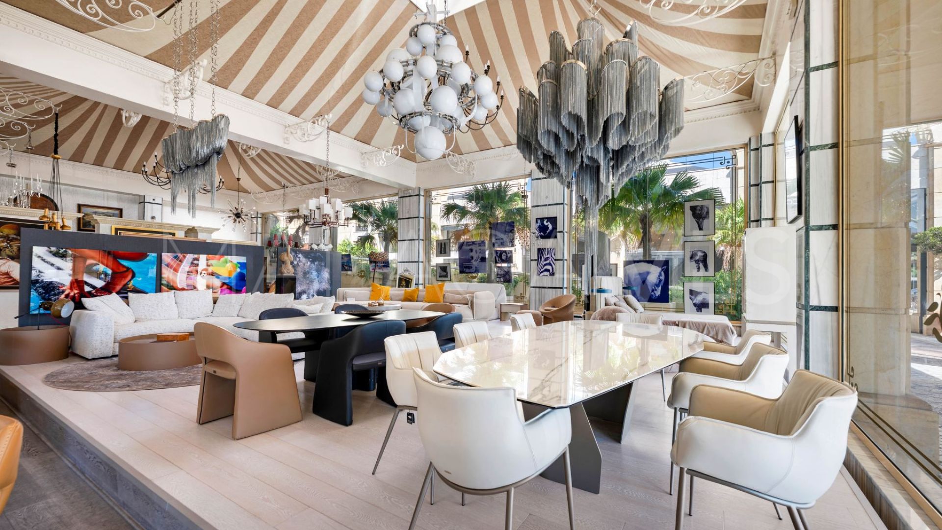 Immeuble for sale in Marbella - Puerto Banus