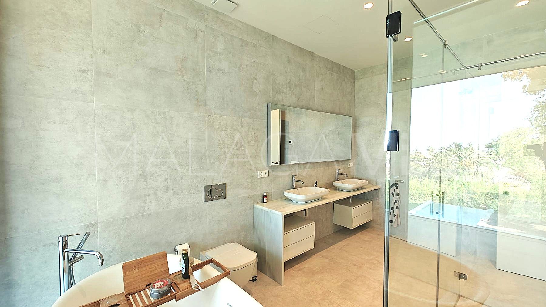 Villa for sale in Marbesa