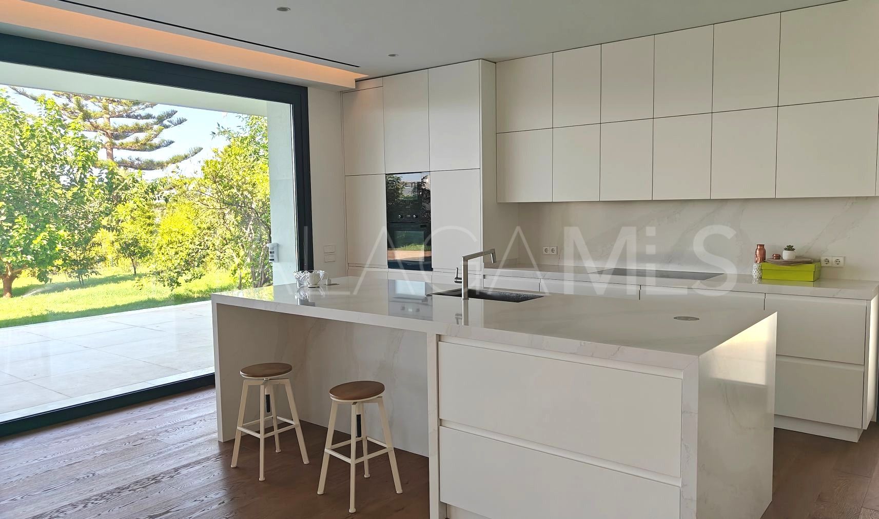 Villa for sale in Marbesa