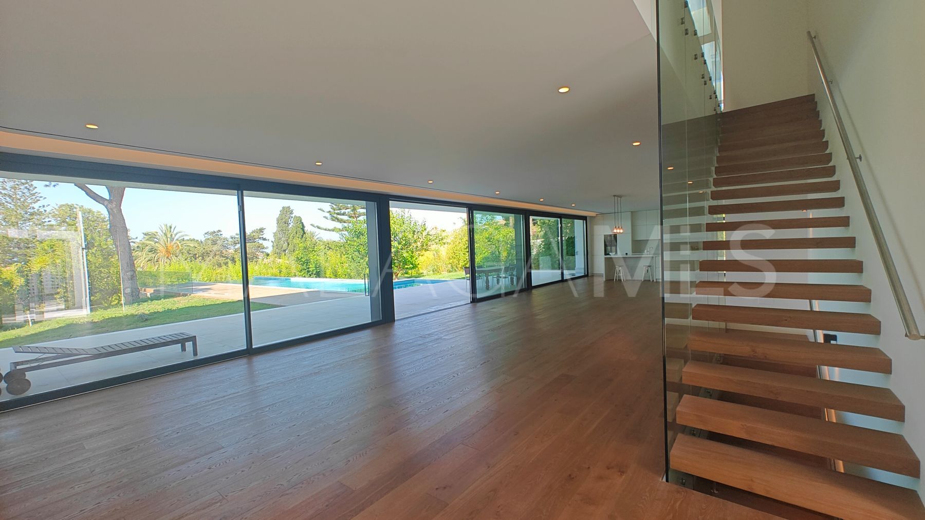 Marbesa, villa for sale