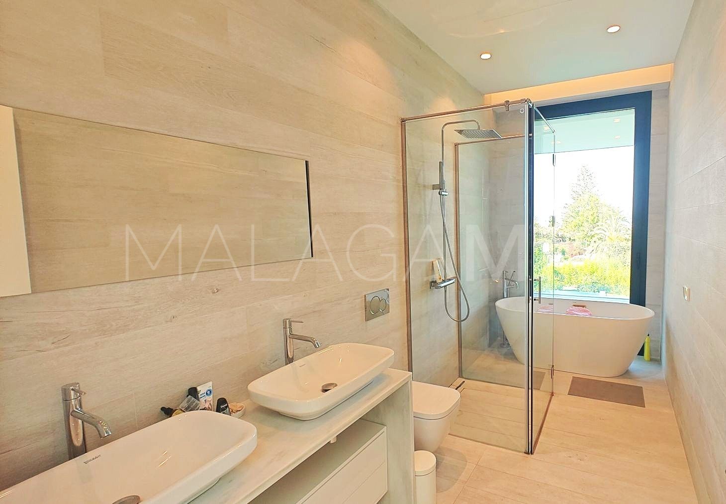 Villa for sale in Marbesa