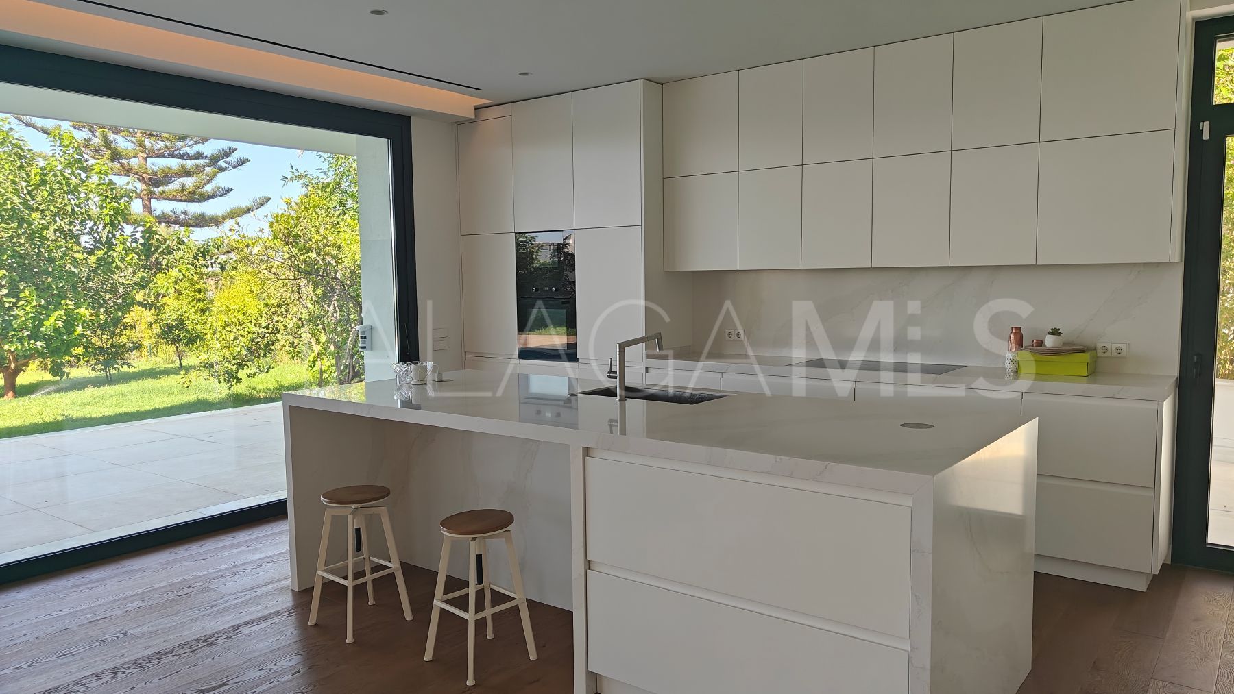 Marbesa, villa for sale