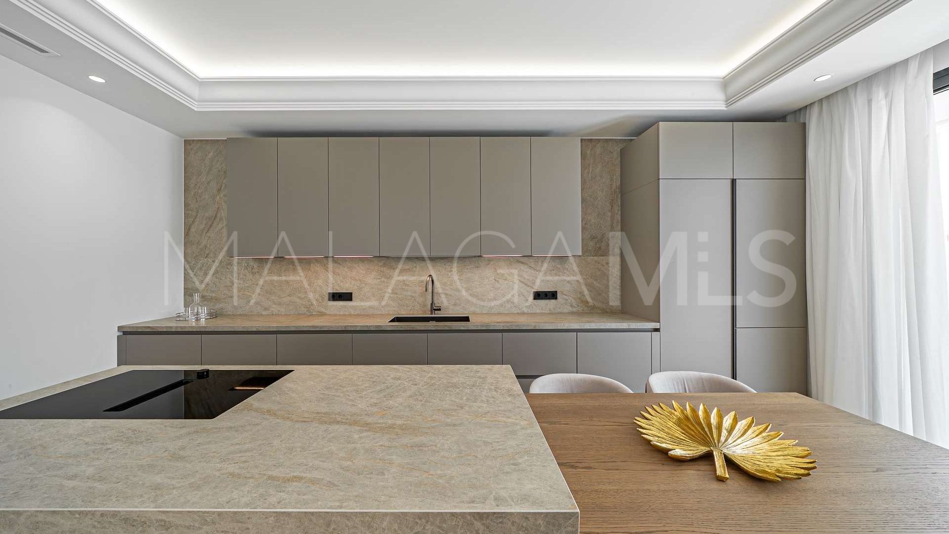 Villa for sale in Las Lomas del Marbella Club