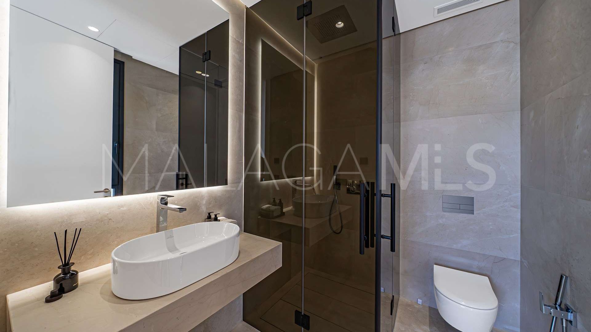 Villa for sale in Las Lomas del Marbella Club