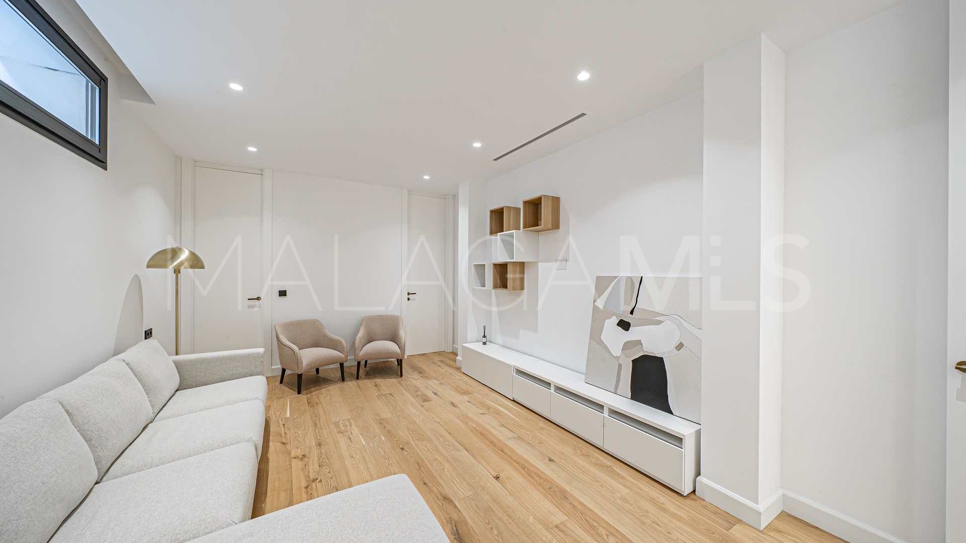 Villa for sale in Las Lomas del Marbella Club