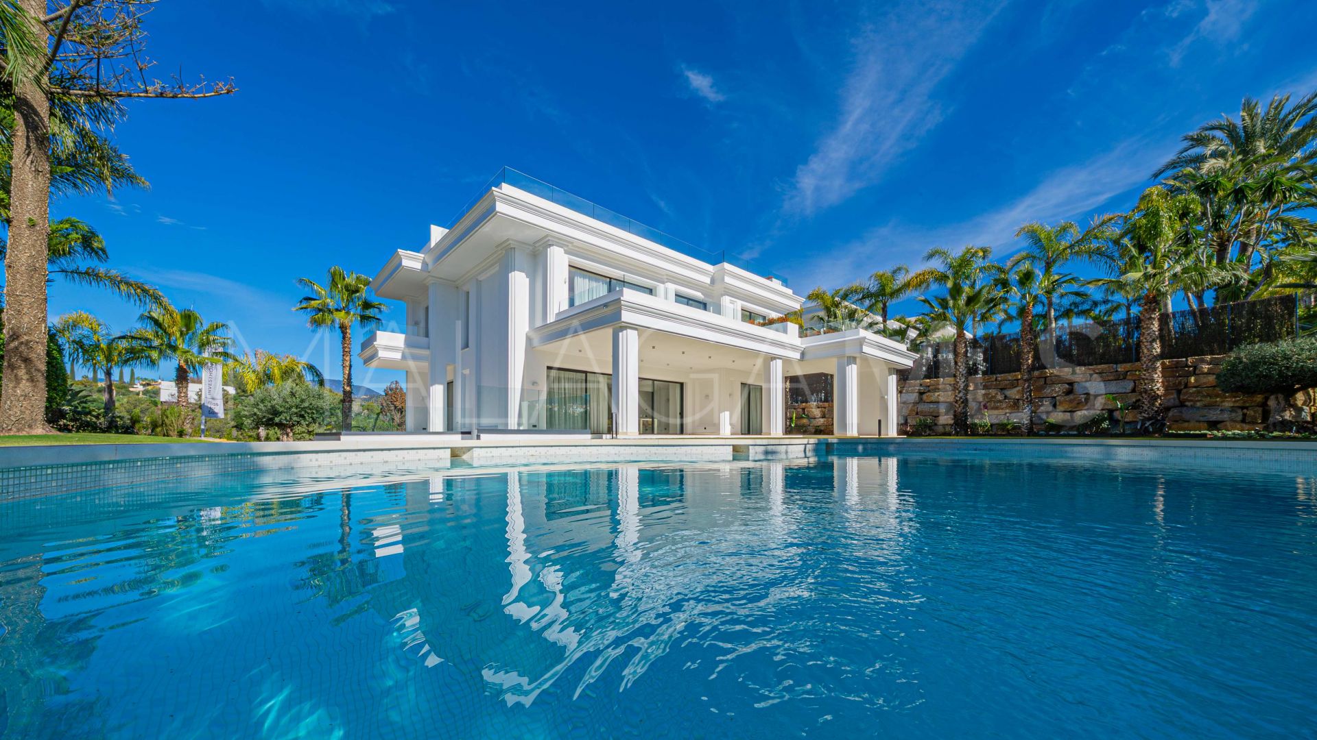 Villa for sale in Las Lomas del Marbella Club