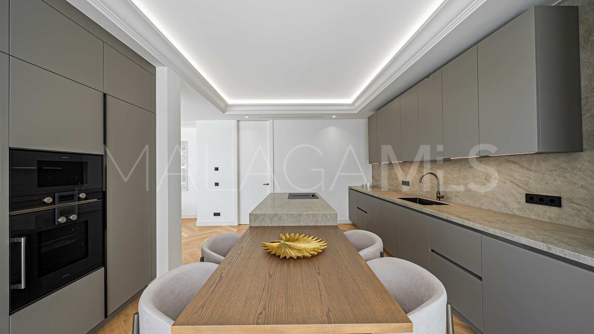 Villa for sale in Las Lomas del Marbella Club