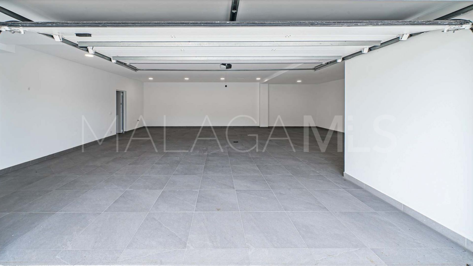 Villa for sale in Las Lomas del Marbella Club