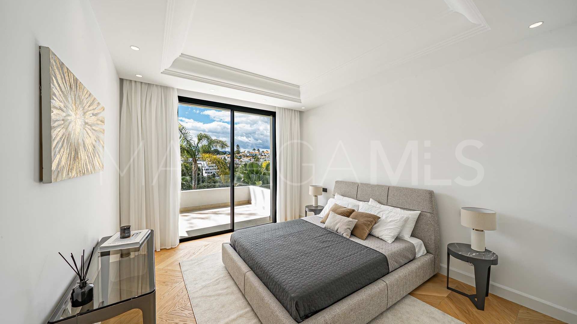 Villa for sale in Las Lomas del Marbella Club