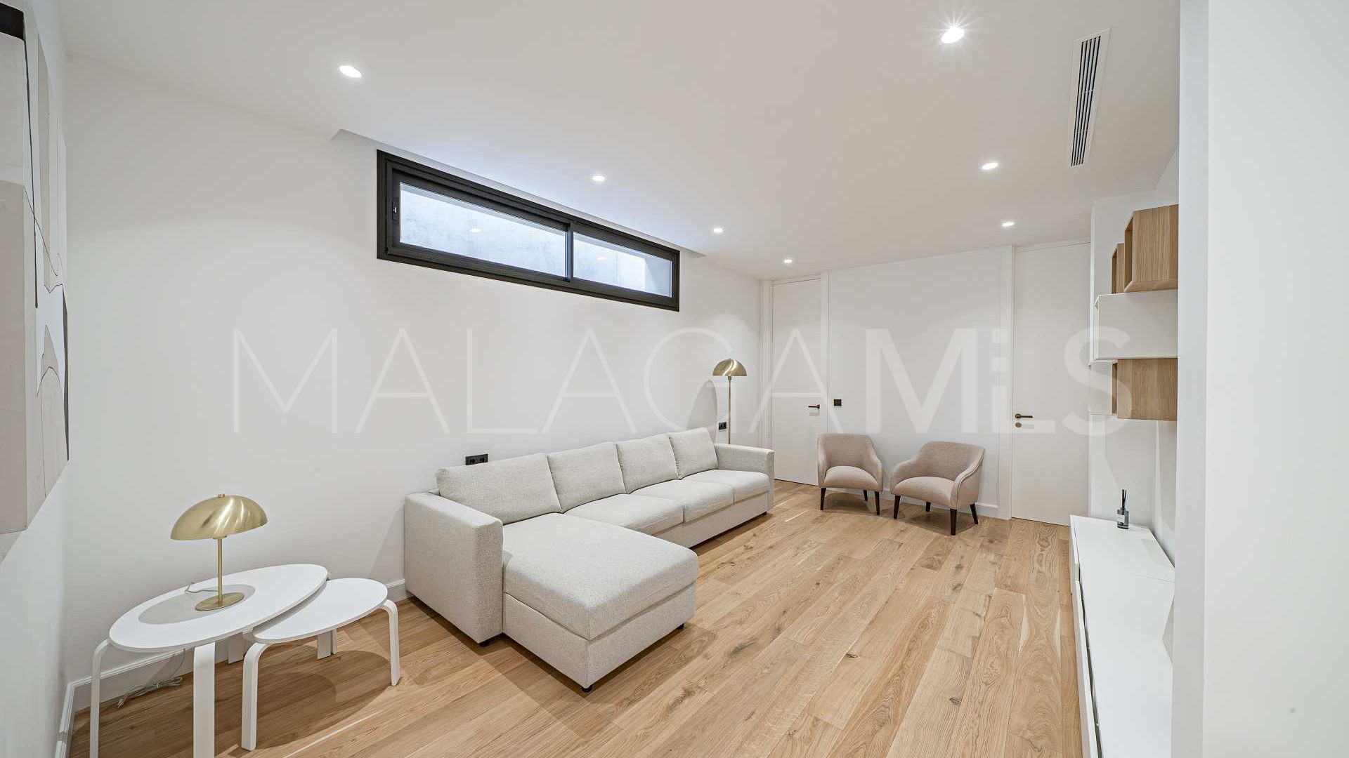 Villa for sale in Las Lomas del Marbella Club