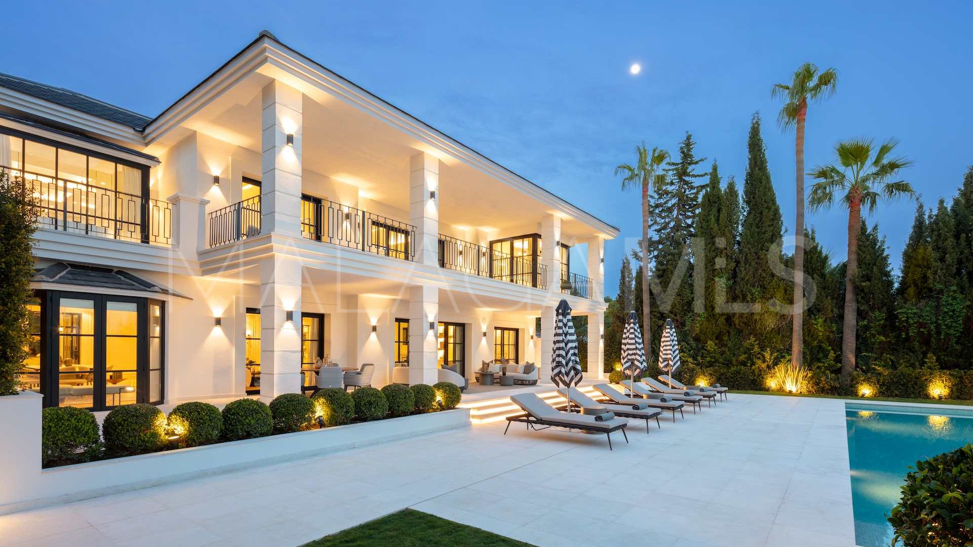 Villa with 6 bedrooms for sale in Marbella Golden Mile