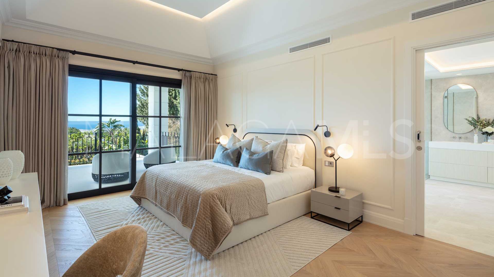 Villa with 6 bedrooms for sale in Marbella Golden Mile