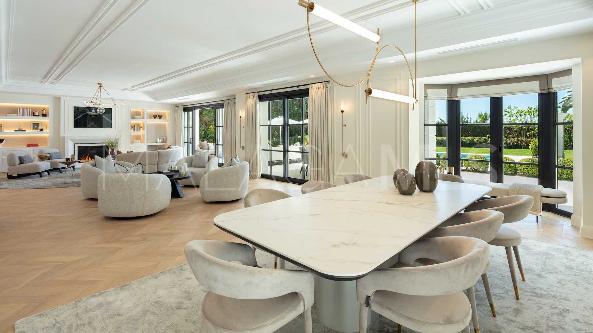 Villa with 6 bedrooms for sale in Marbella Golden Mile