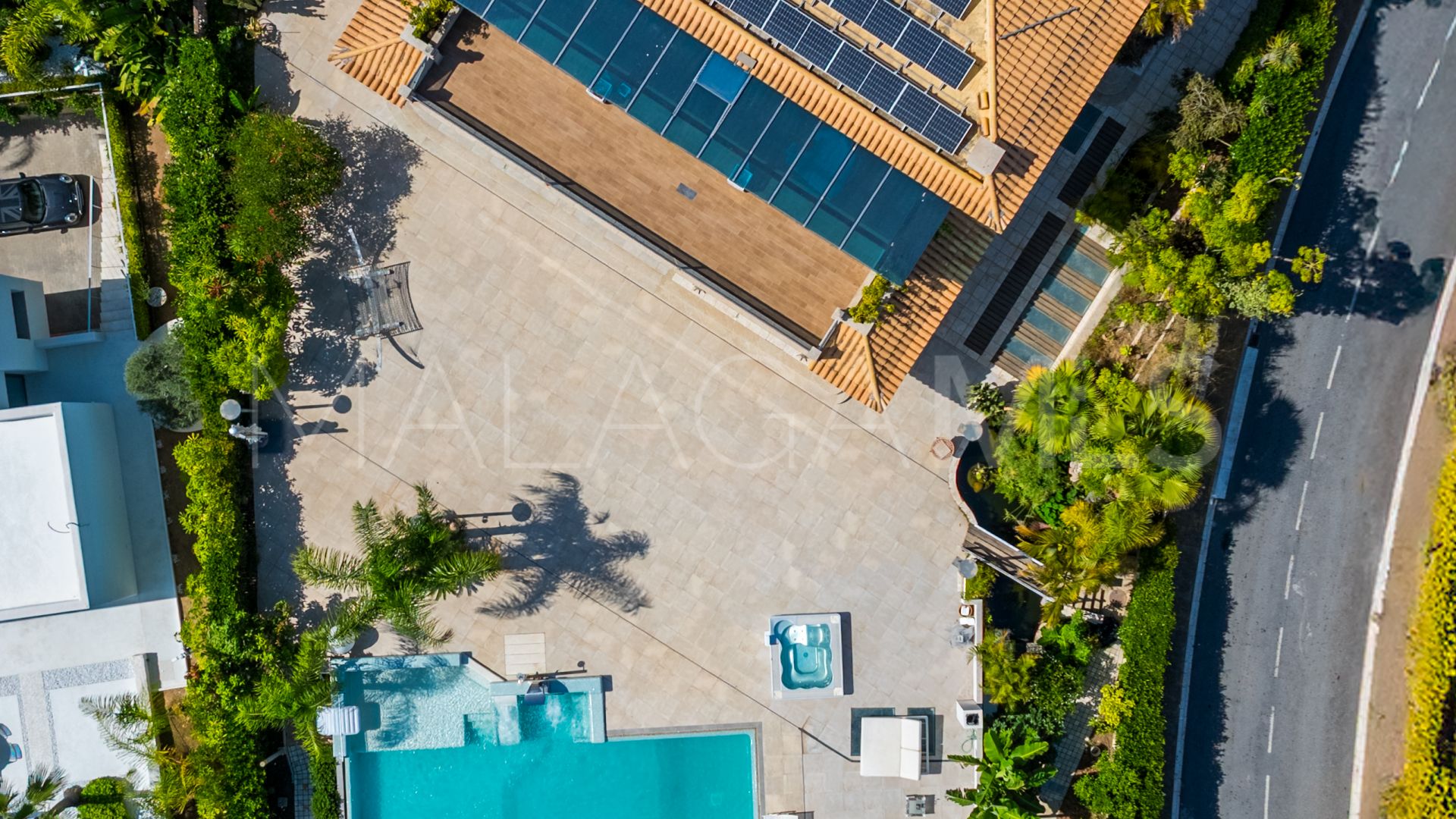 Villa for sale in Bahia de Marbella