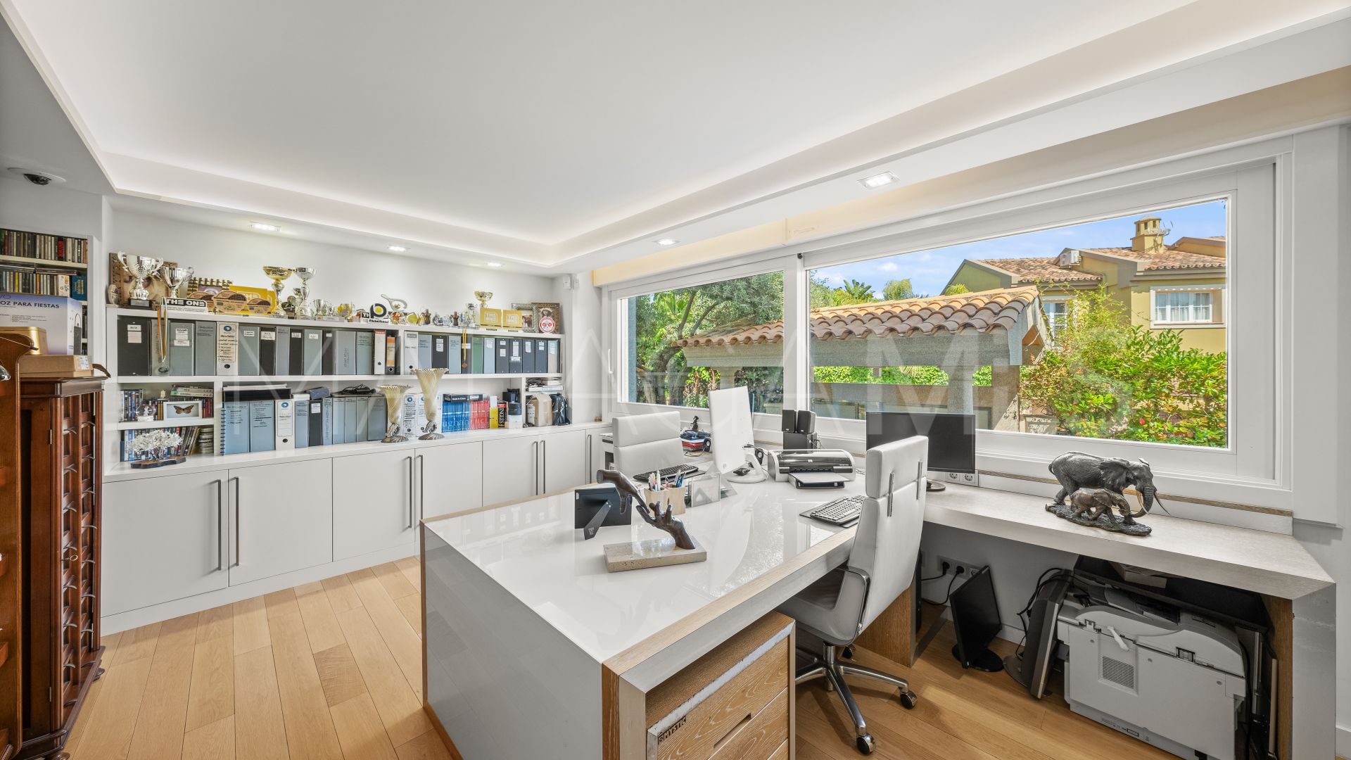 Villa for sale in Bahia de Marbella