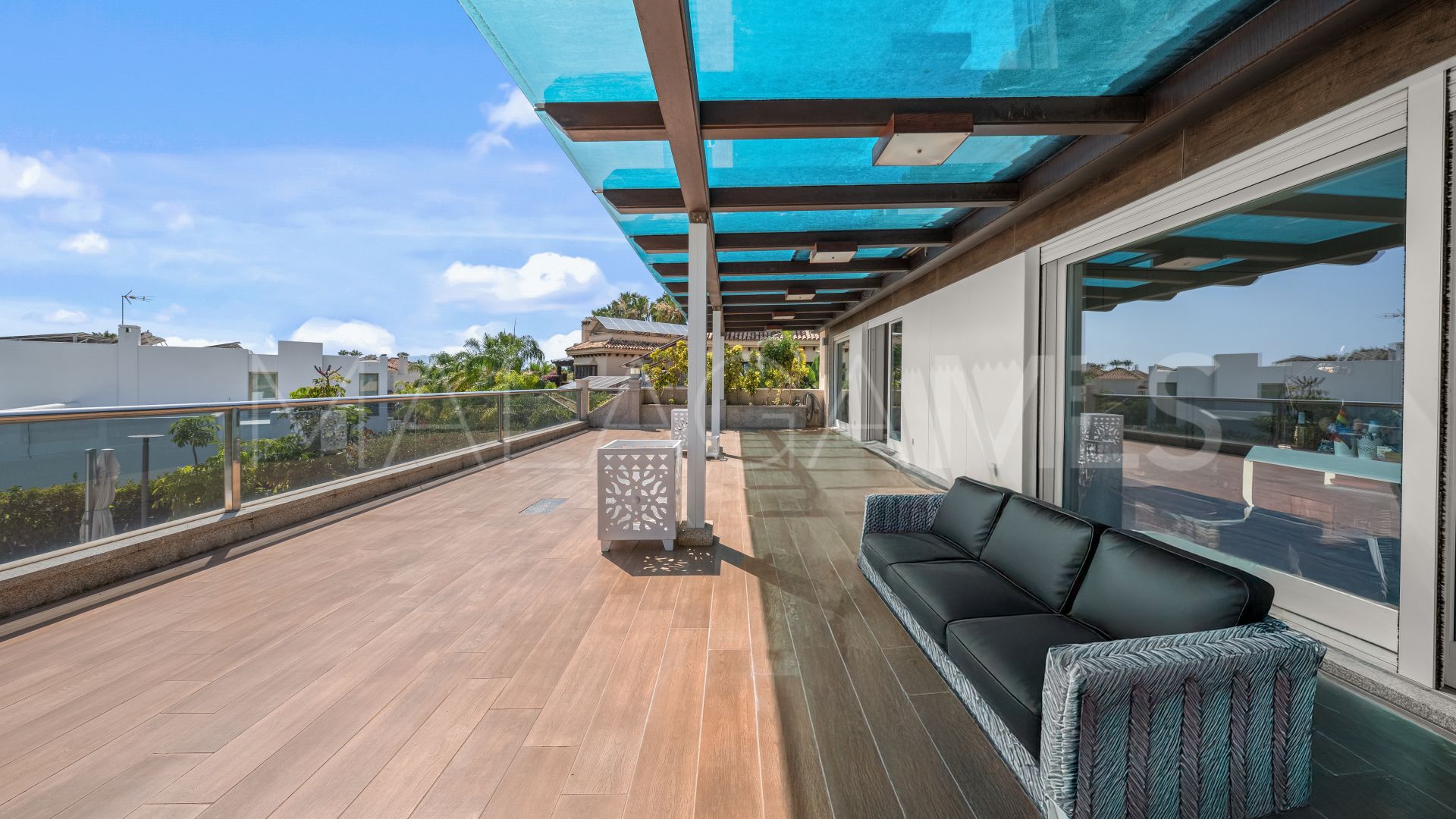 Villa for sale in Bahia de Marbella