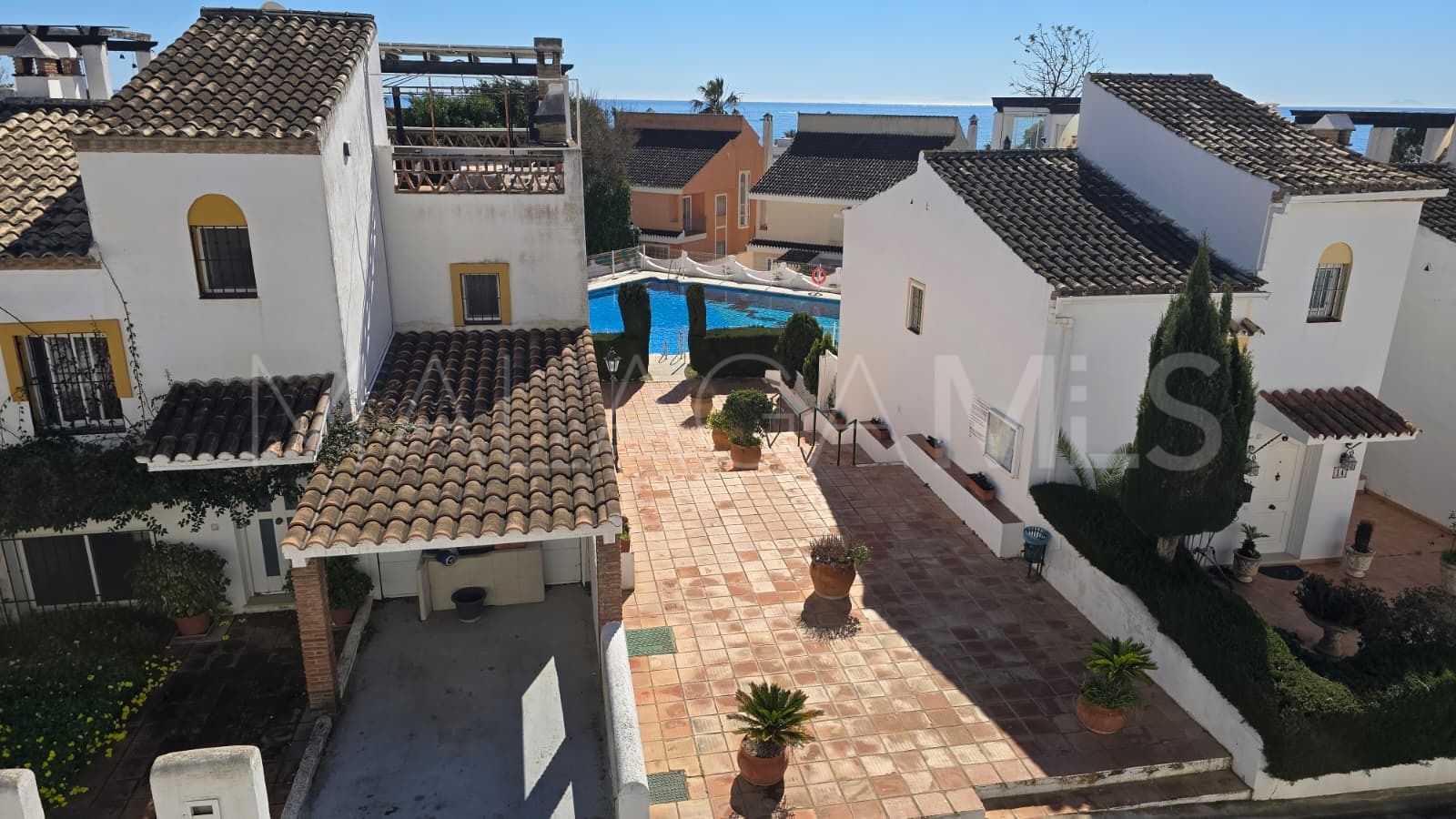 Adosado with 3 bedrooms a la venta in Costabella