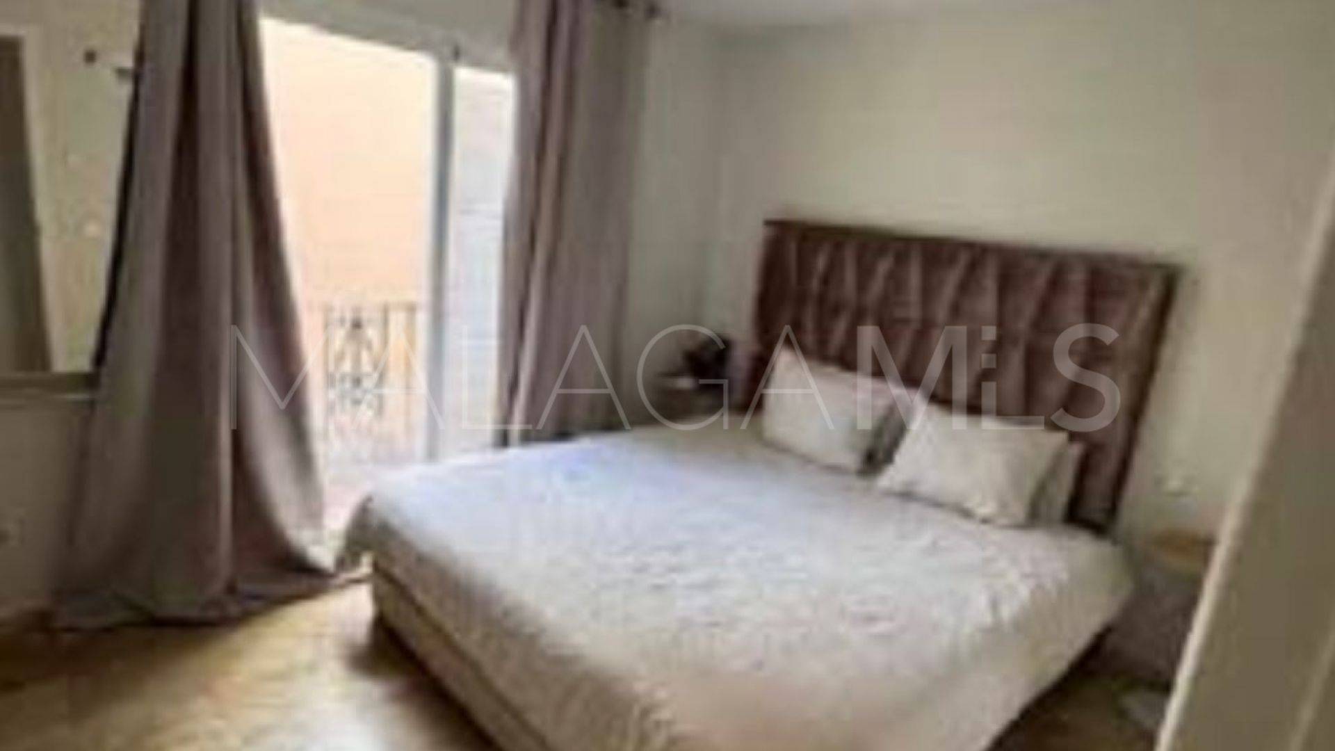 Radhus for sale in Condes de Iza