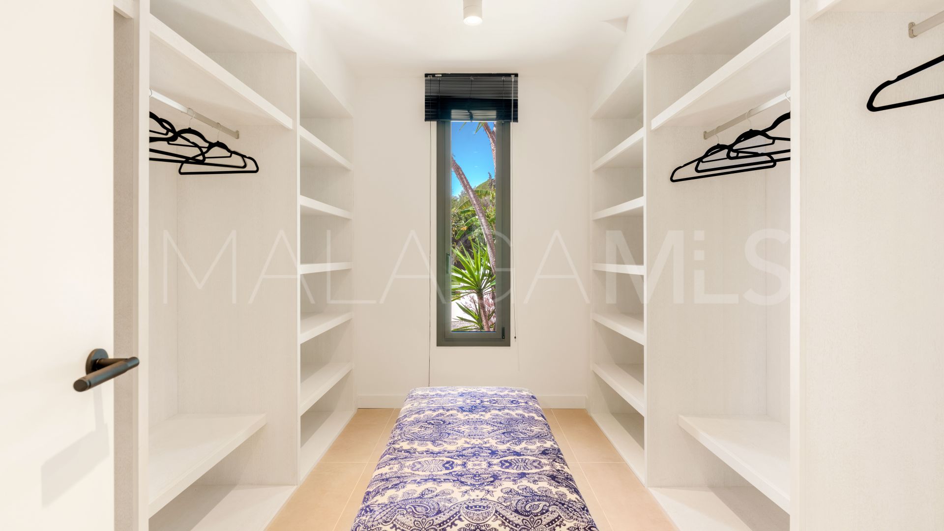 Villa for sale in Nagüeles