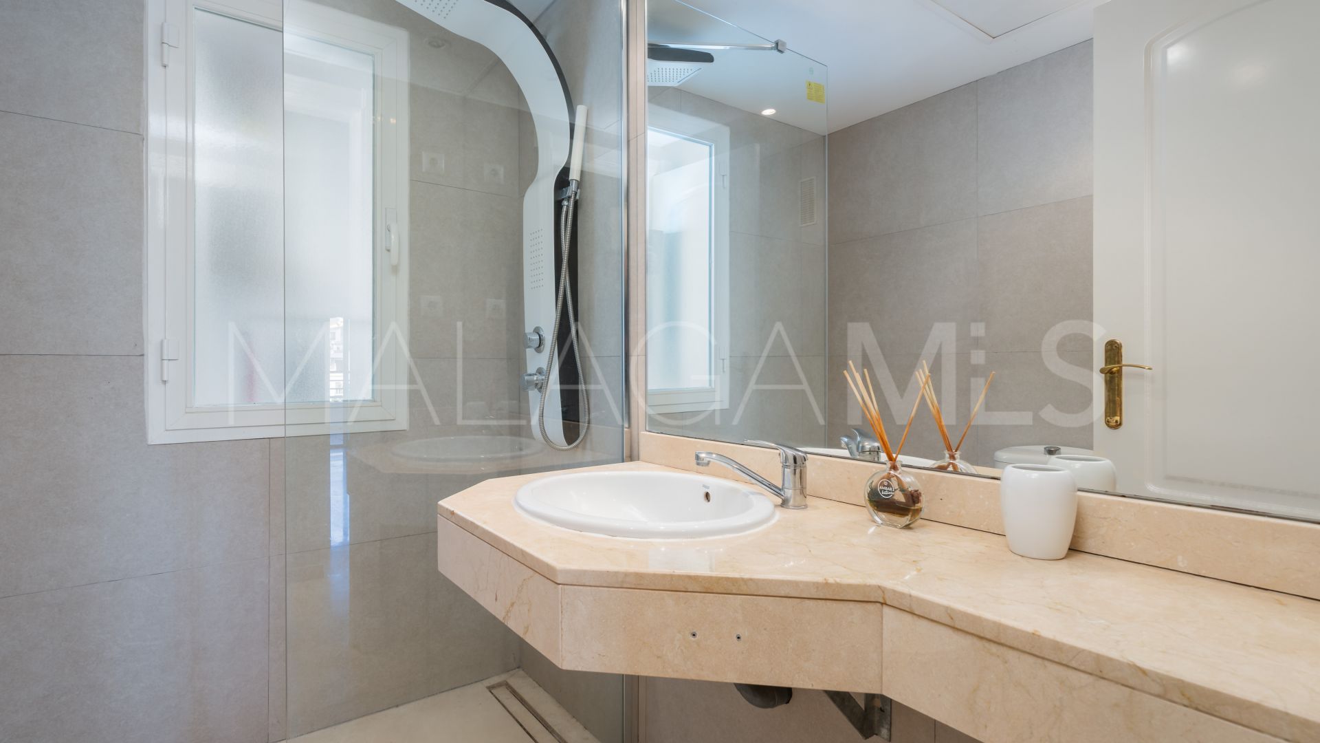 For sale Terrazas de Banus 2 bedrooms apartment