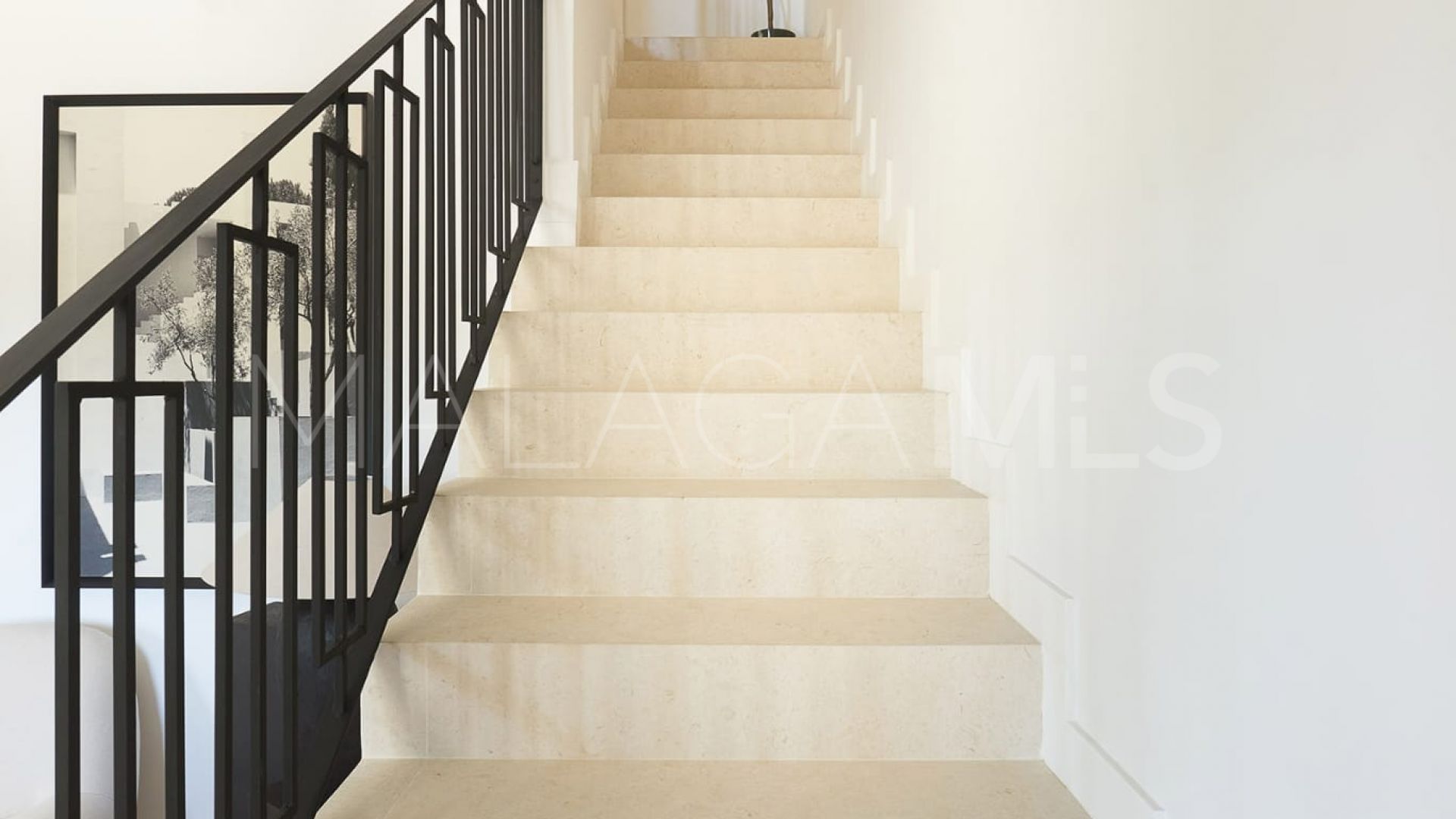 Aloha town house for sale