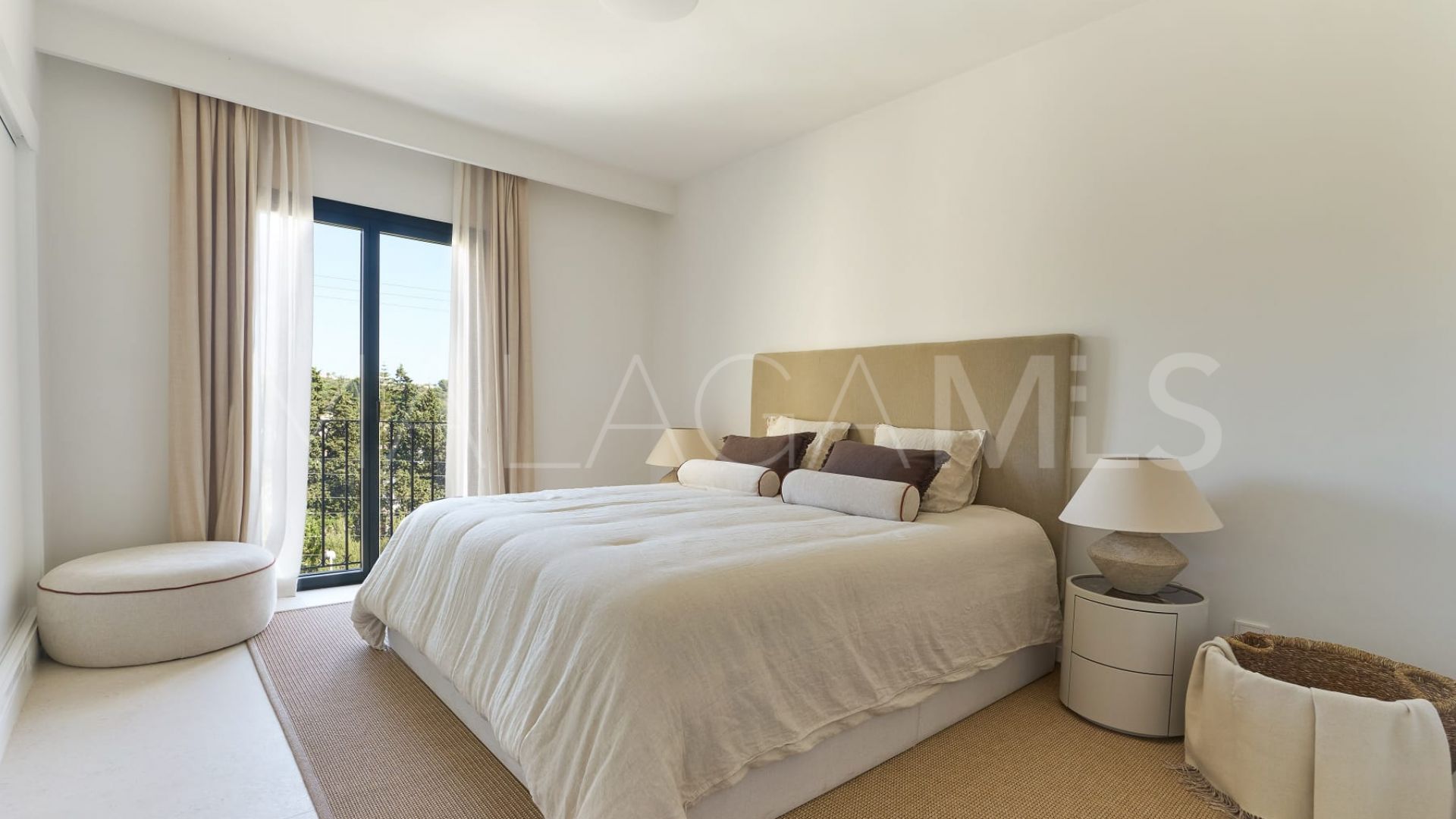 Aloha town house for sale