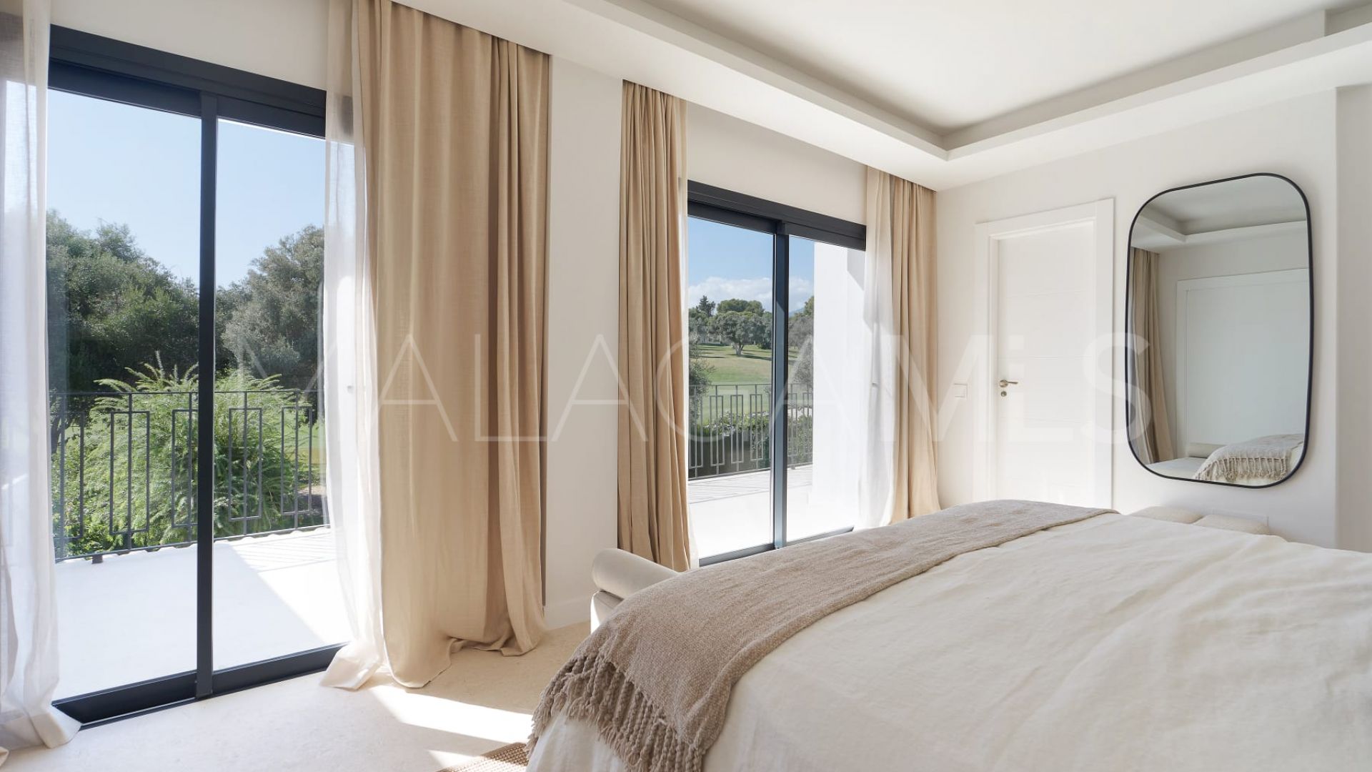 Aloha town house for sale