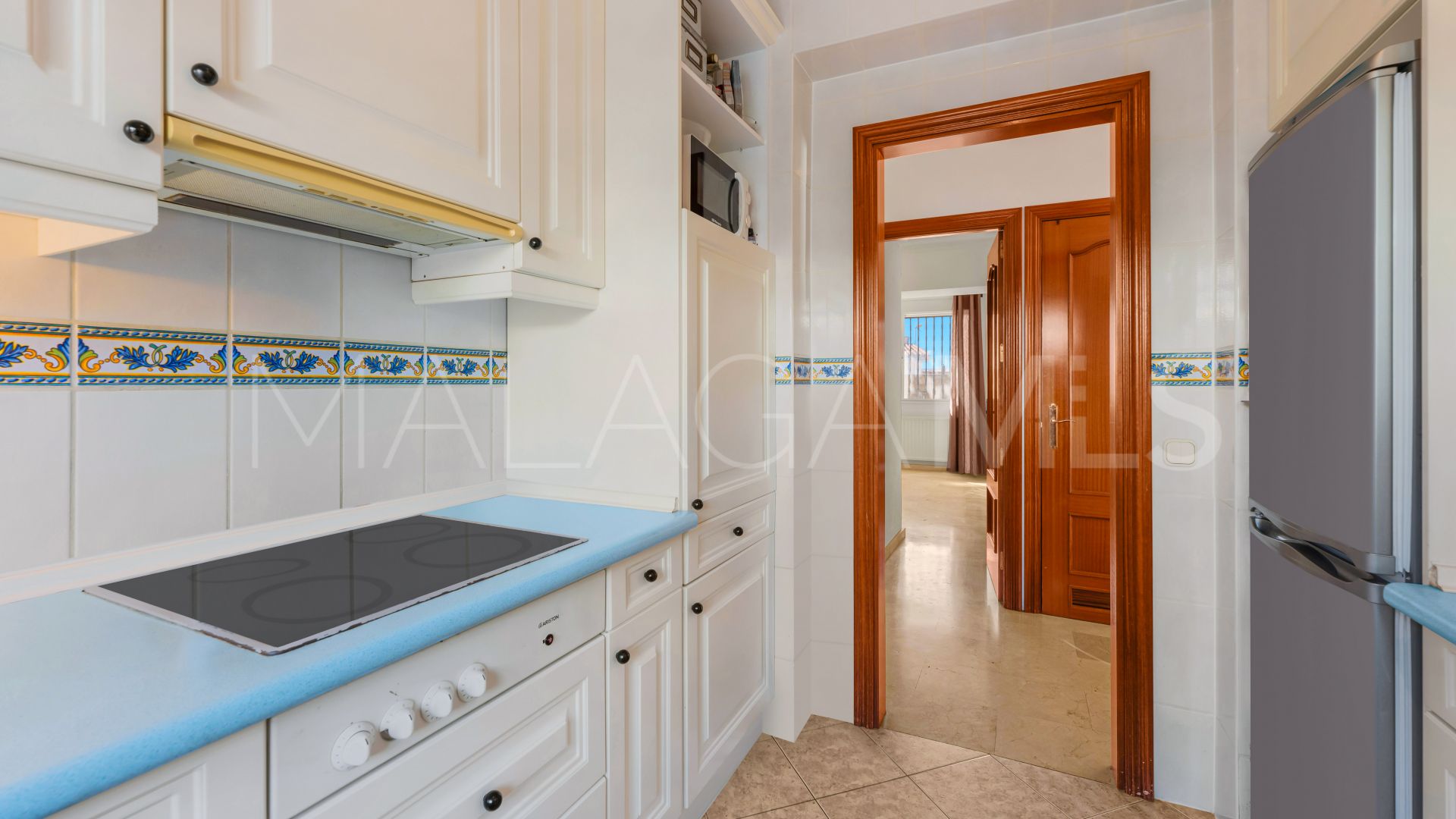 Villa for sale in Elviria
