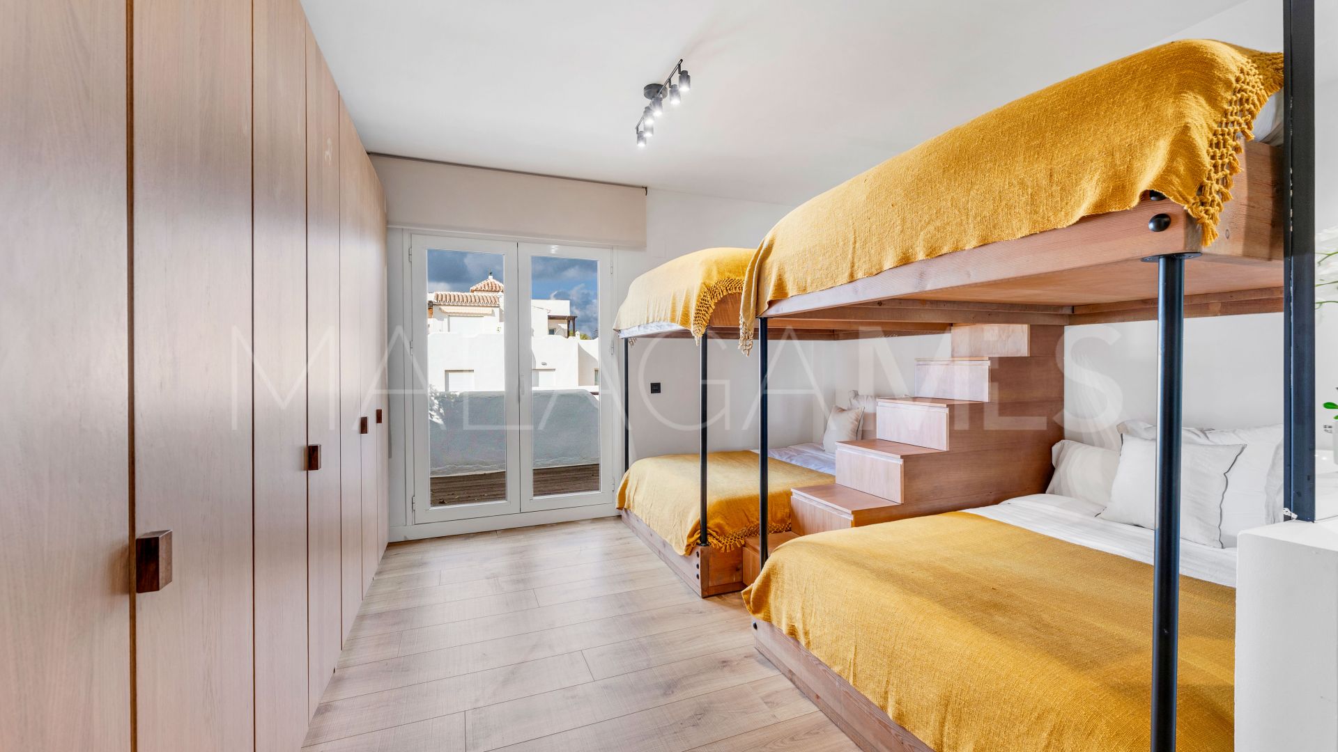 Tvåvånings takvåning for sale in Jardines de Sierra Blanca