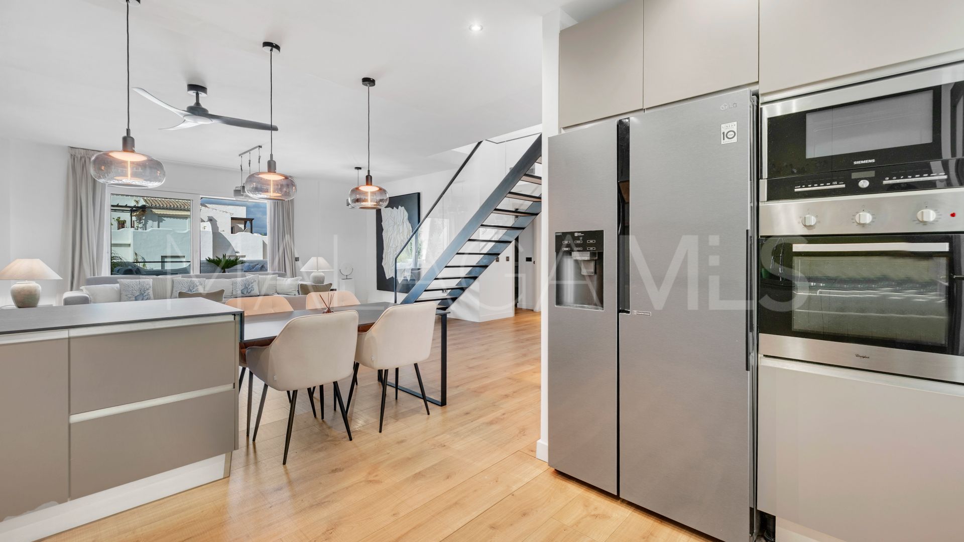 Tvåvånings takvåning for sale in Jardines de Sierra Blanca