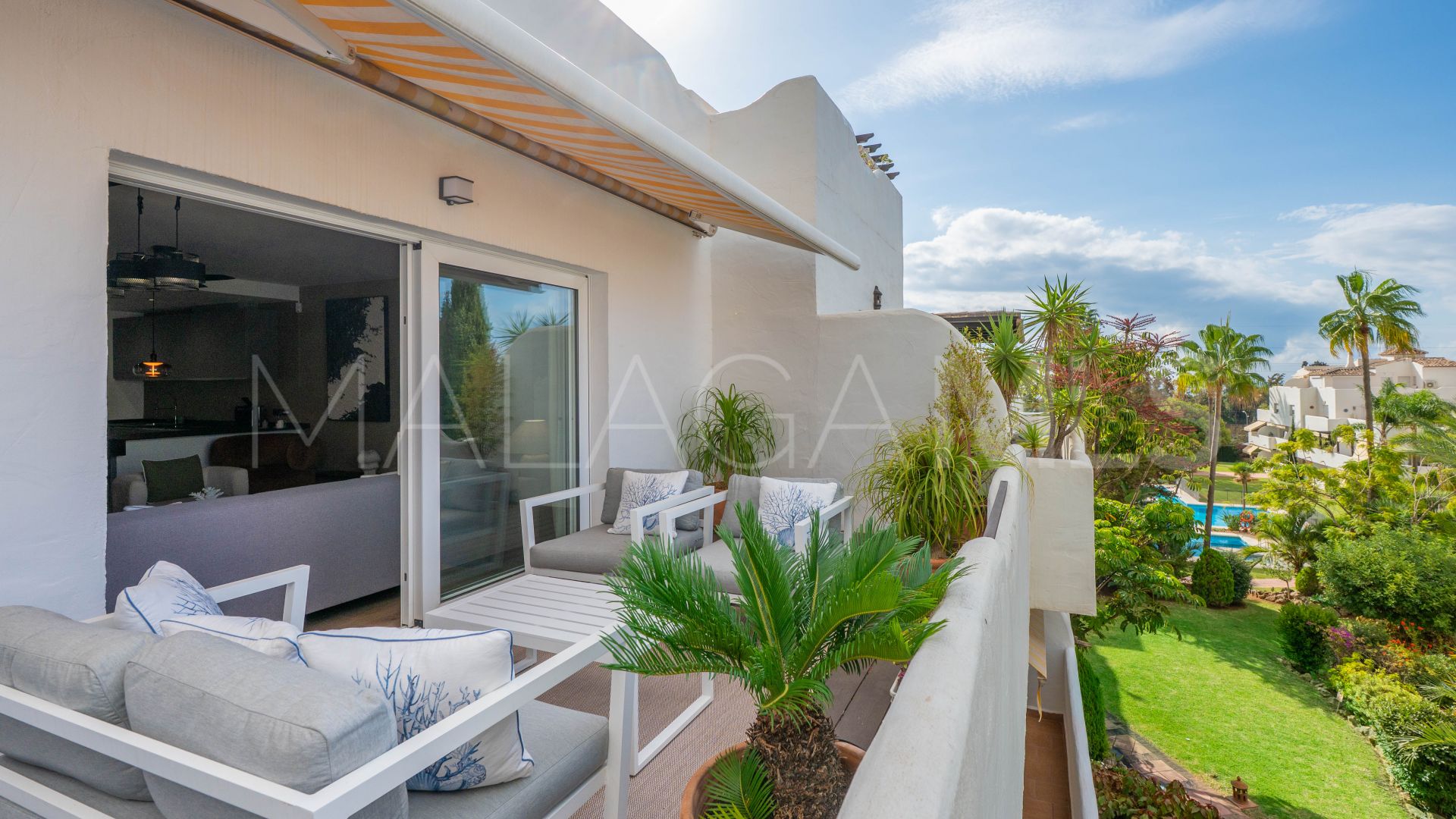 Tvåvånings takvåning for sale in Jardines de Sierra Blanca