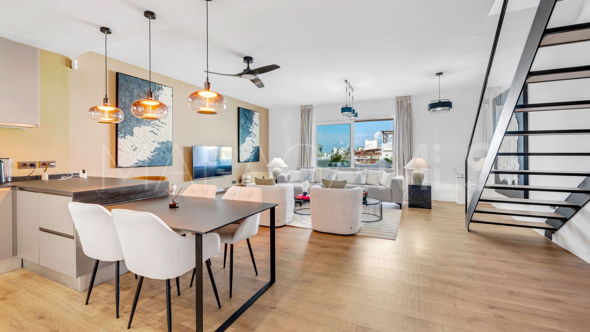 Tvåvånings takvåning for sale in Jardines de Sierra Blanca