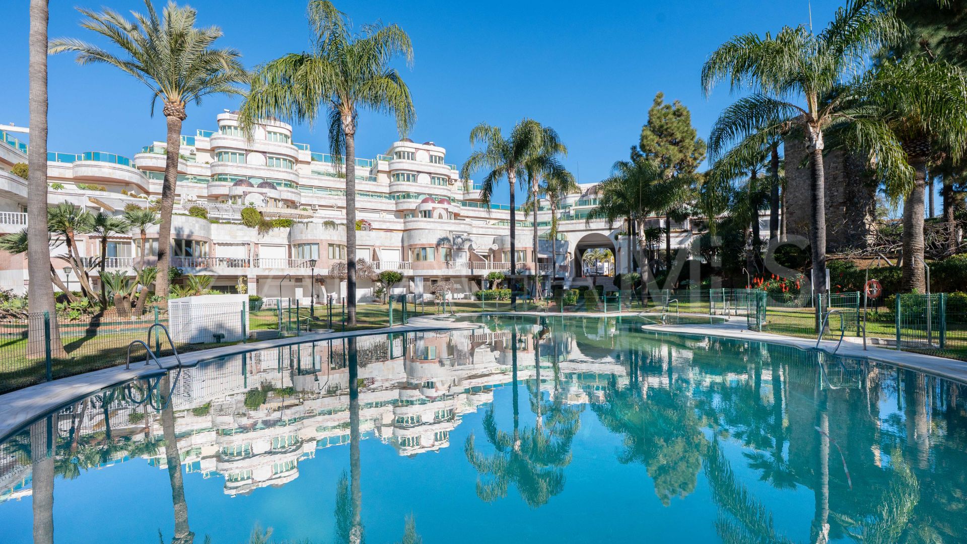 Lägenhet for sale in Gray D'Albion