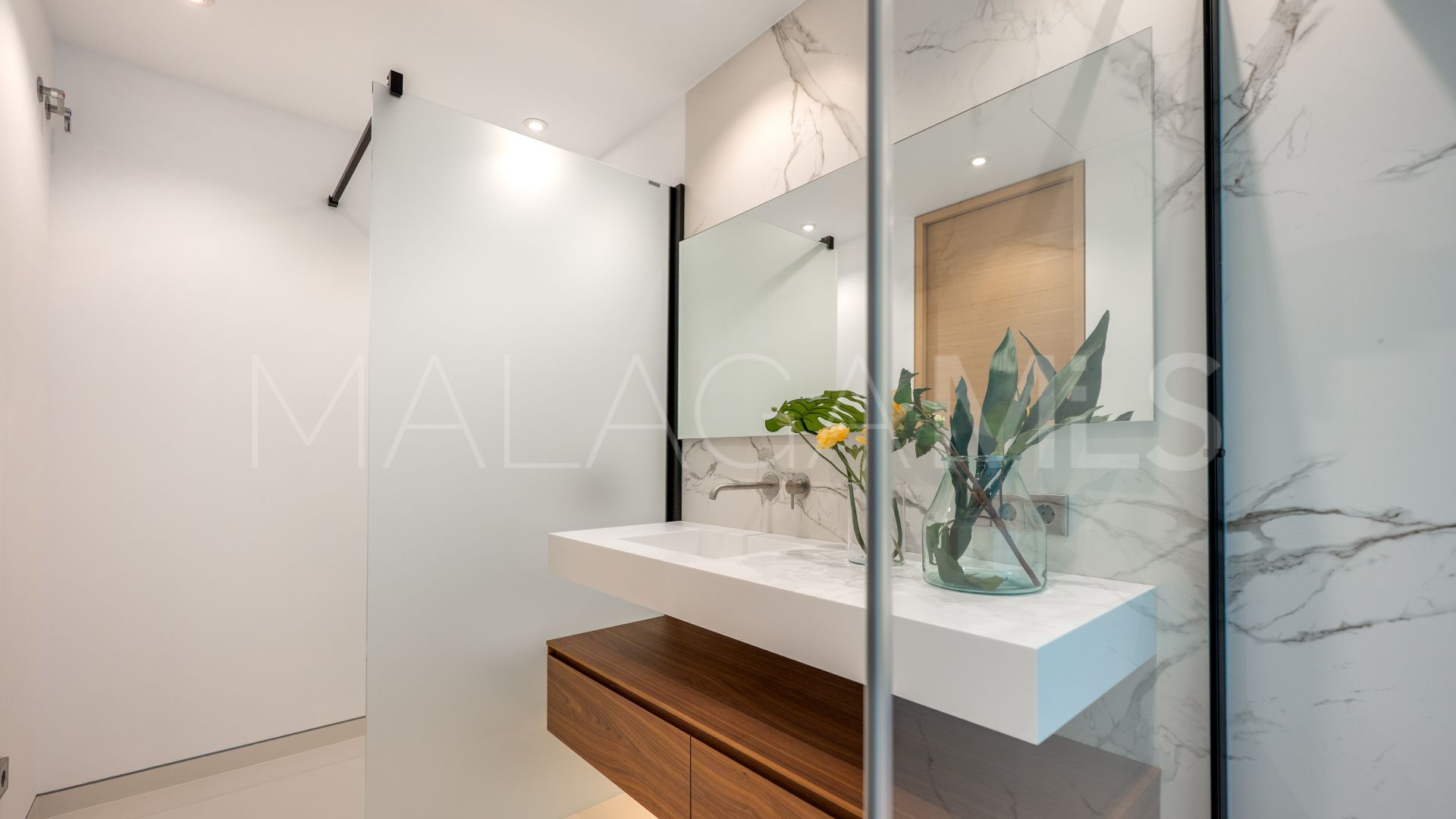 Lägenhet for sale in Gray D'Albion