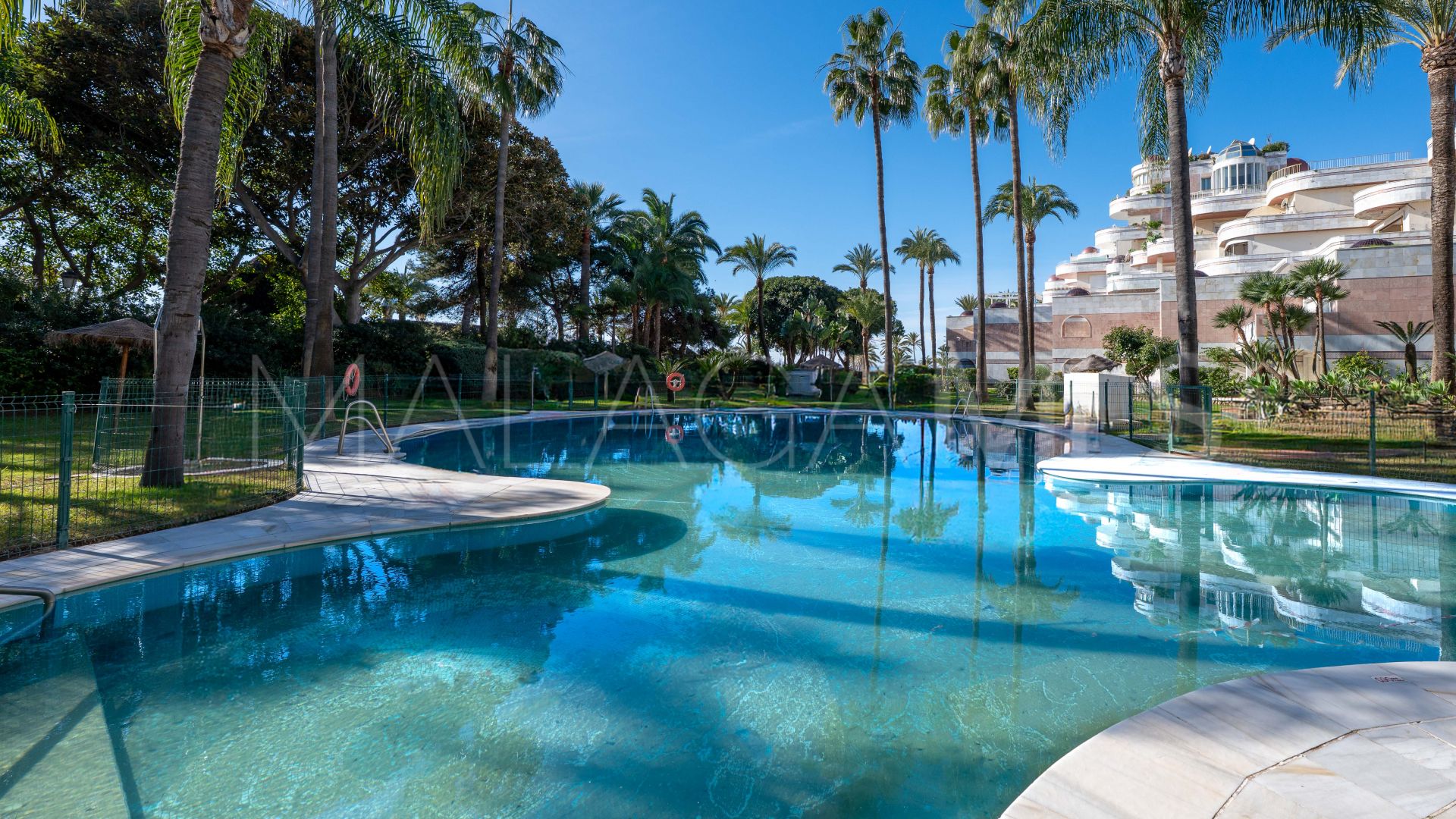 Lägenhet for sale in Gray D'Albion