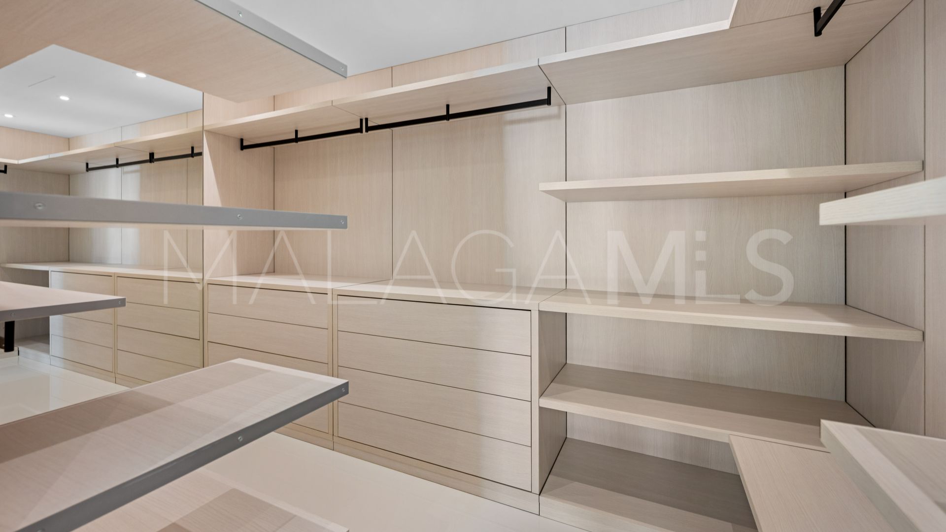 Lägenhet for sale in Gray D'Albion